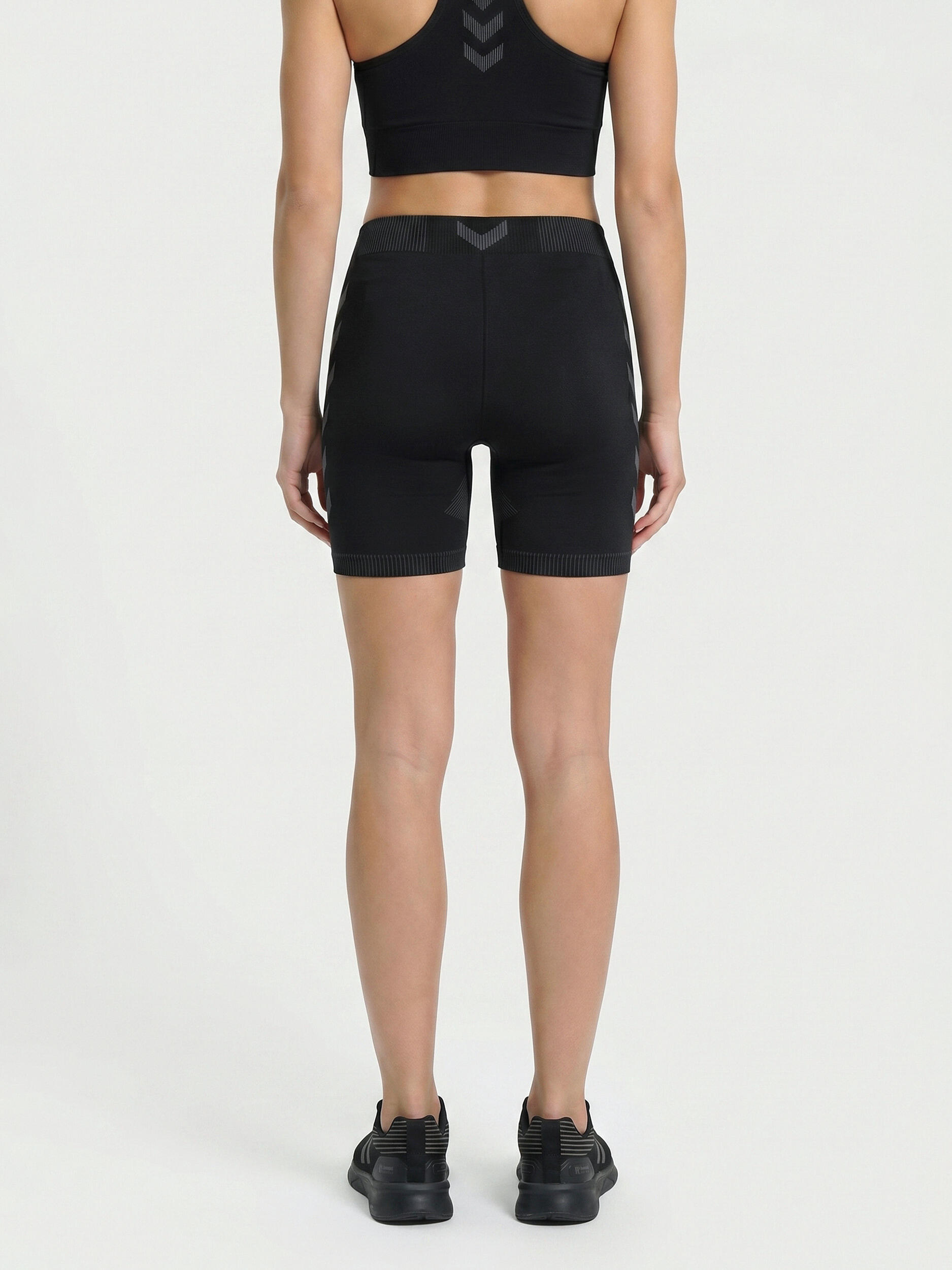 HUMMEL hmlFIRST SEAMLESS SHORT TIGHTS 2/6
