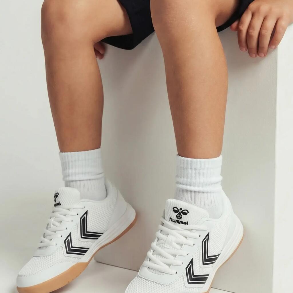 WHITE / BLACK / BROWN