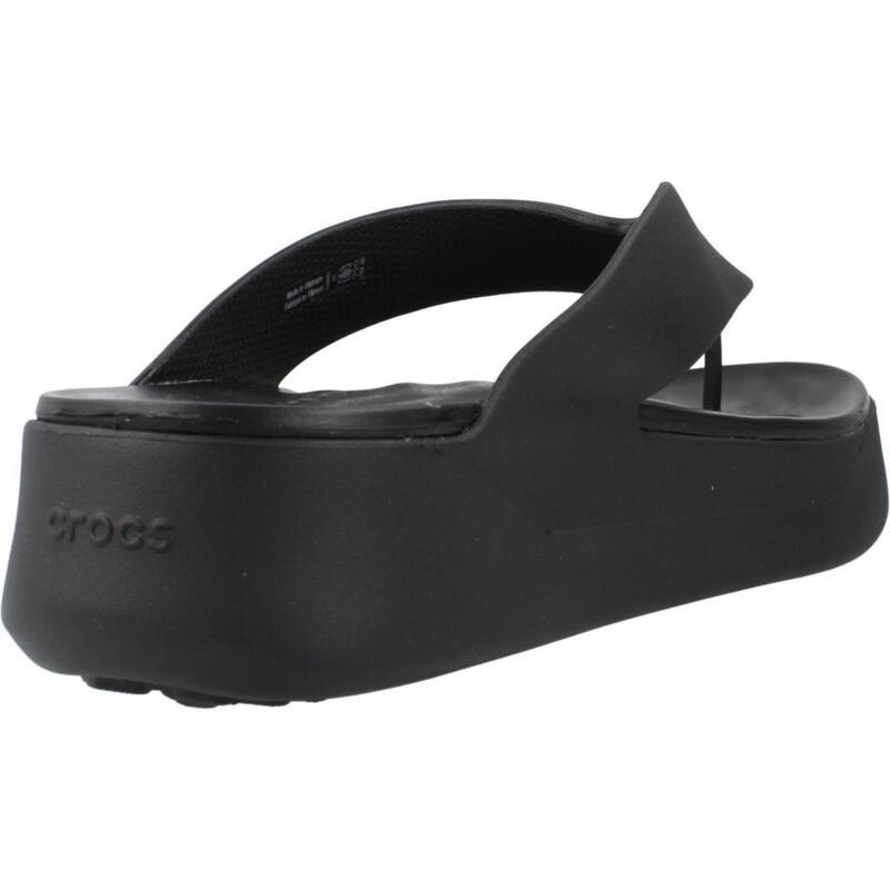 Flip-flops Crocs Model Getaway Platform Flip Culoare Negru