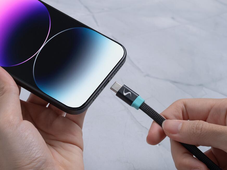 Cabo magnético plano USB-C para USB-C MagLink de 2 m – Scapade© 2/5