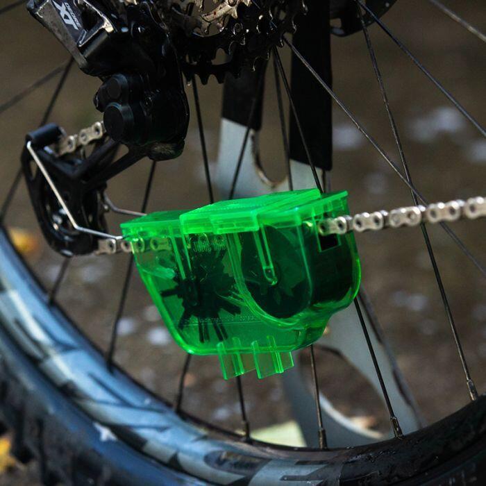 Juice Lubes Dirty Little Scrubber Chain Cleaner 3/4