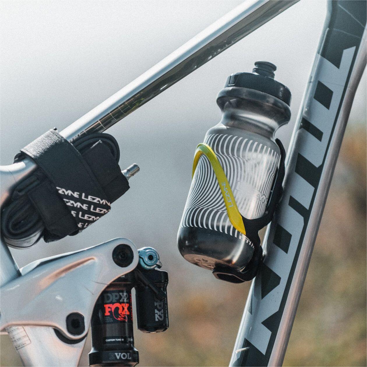 Bidon Lezyne Flow Bottle 600ml Transparent 2/3