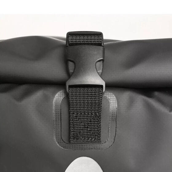 Mochila impermeable Lynx de 21 litros en negro - Resistente y Funcional 3/5