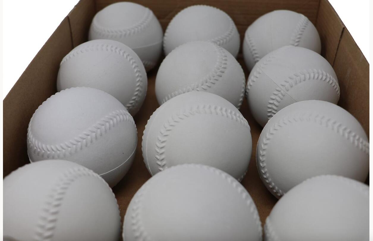 A-122 balle de baseball entrainement pour machine à lancer, taille 9'', blanc, 1 3/3