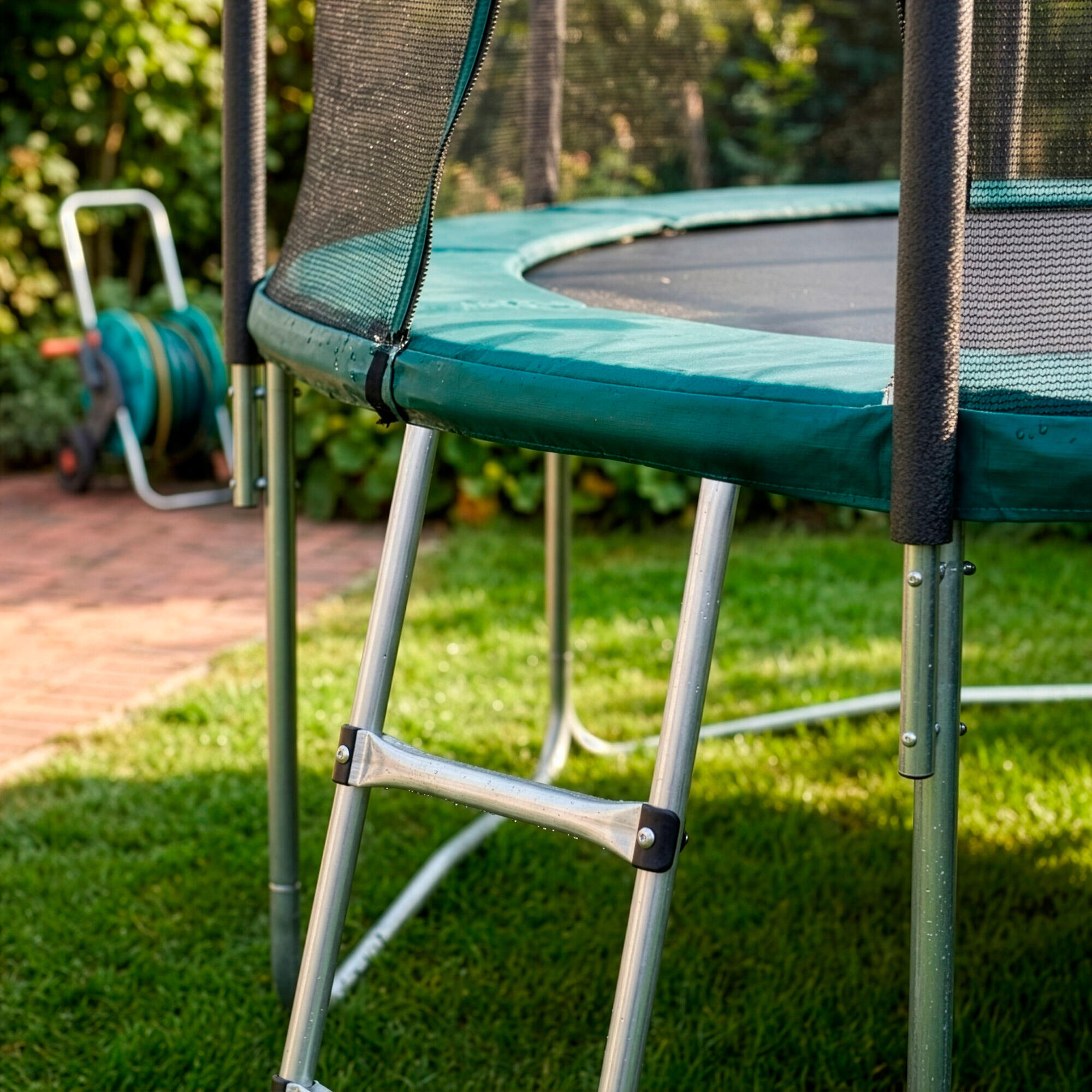 Drabinka do trampoliny Springos 62 cm, schodki z 2 stopniami 3/7