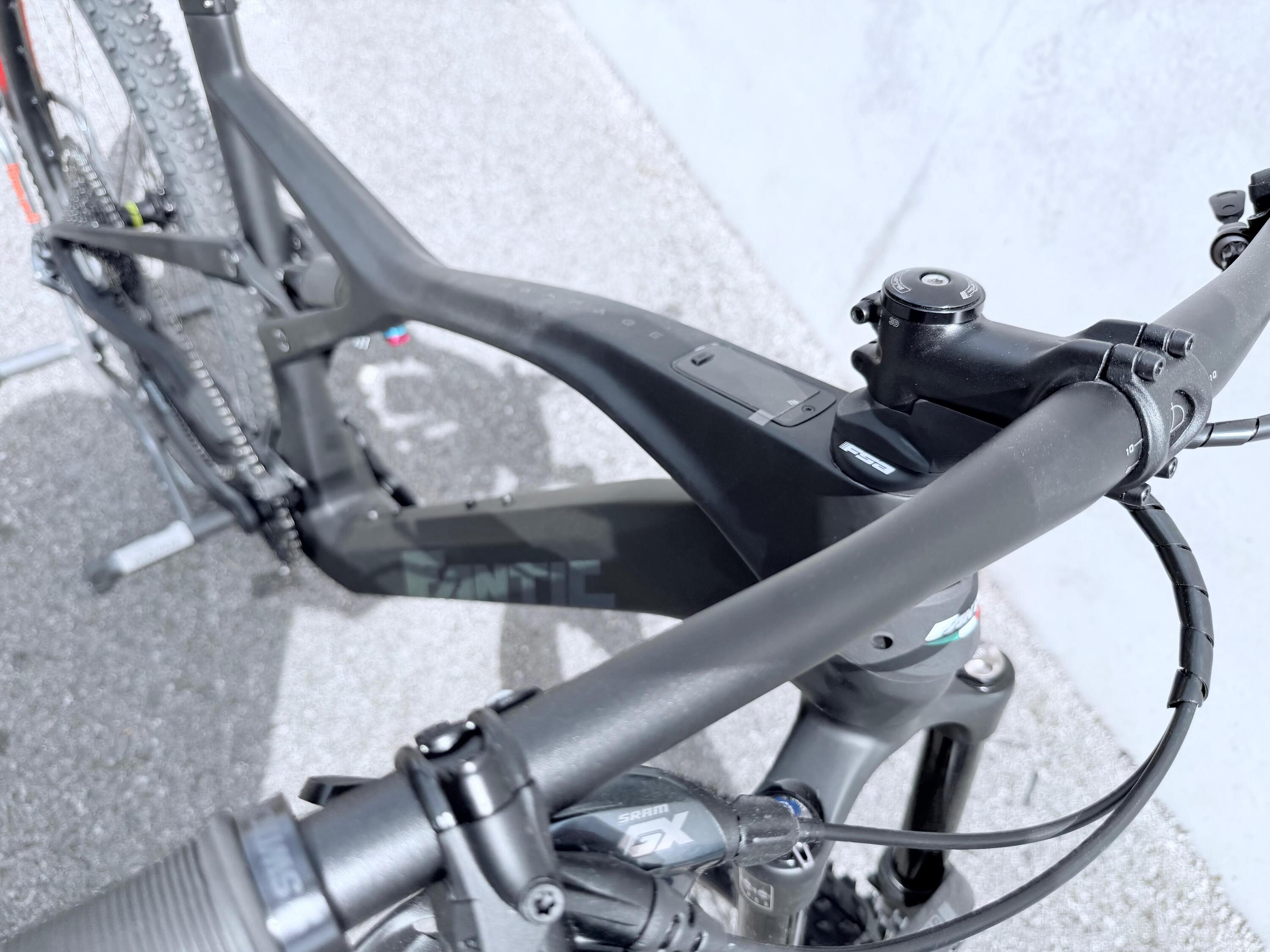 Segunda vida - RAMPAGE DC 1.4 360Wh Race - Muy buen estado 3/6