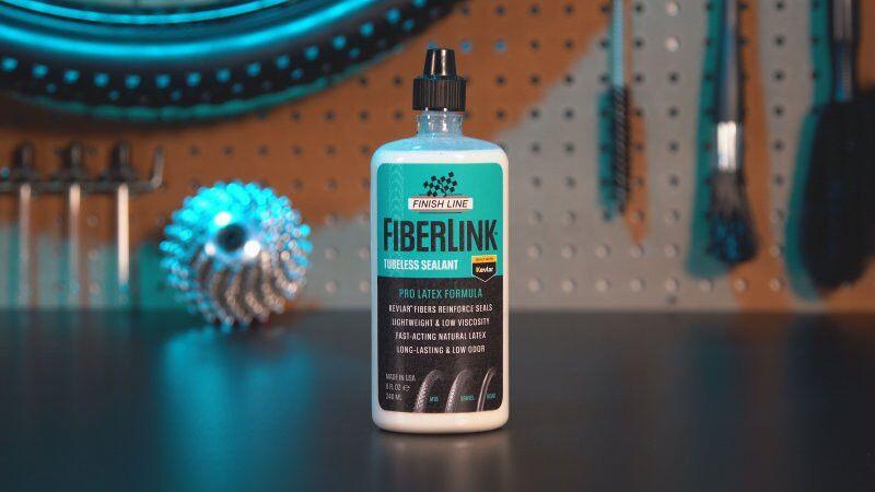 Finish Line FiberLink Pro Latex 240ml Preventative Fluid 3/5