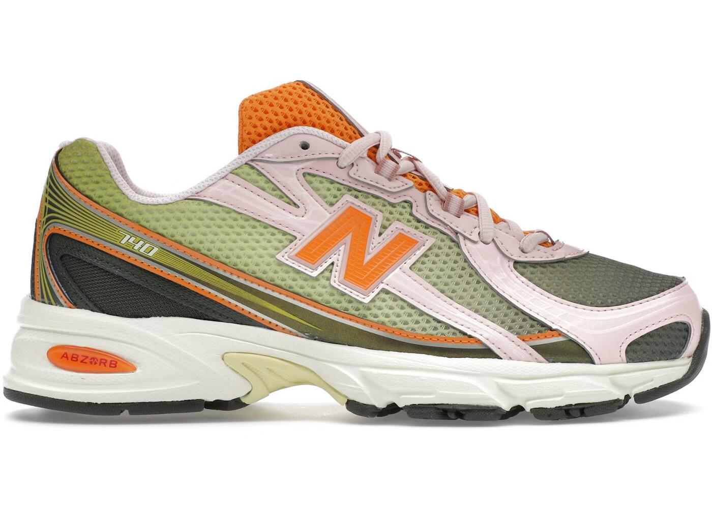 NEW BALANCE picture