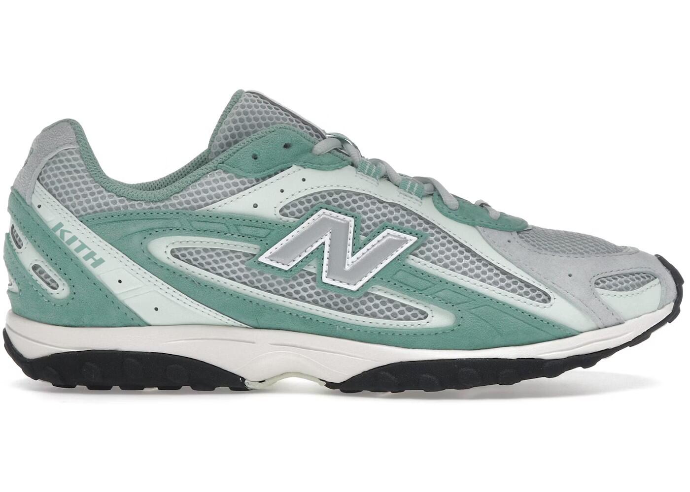NEW BALANCE picture