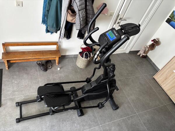 Entre Particuliers - Vélo elliptique - focus fitness Fox 4.5 iPlus 2/6