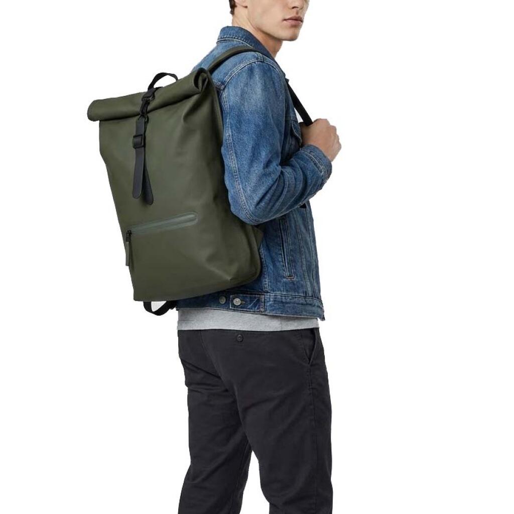 Rains Modello Rolltop Rucksack W3 Colore Verde 2/5