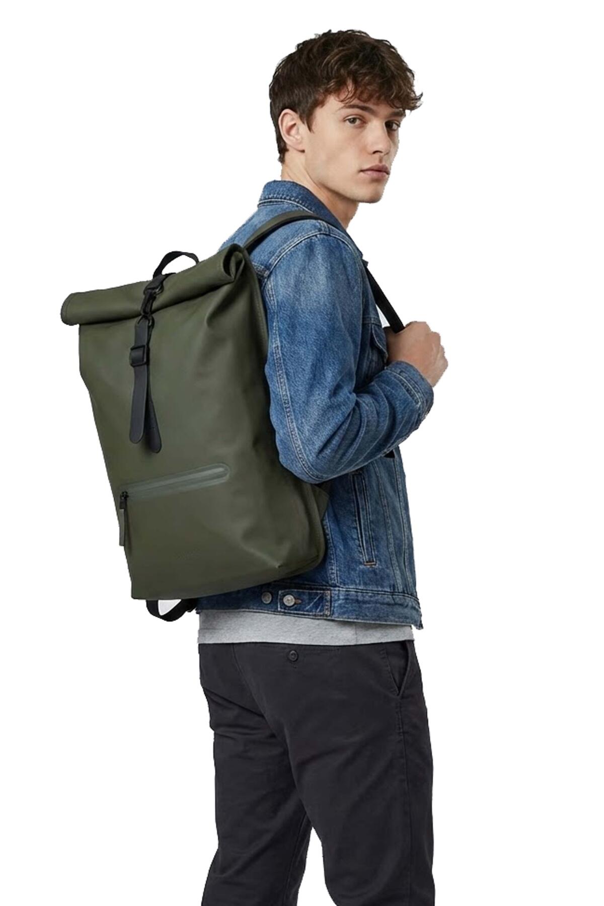 Rains Modello Rolltop Rucksack W3 Colore Verde 4/5