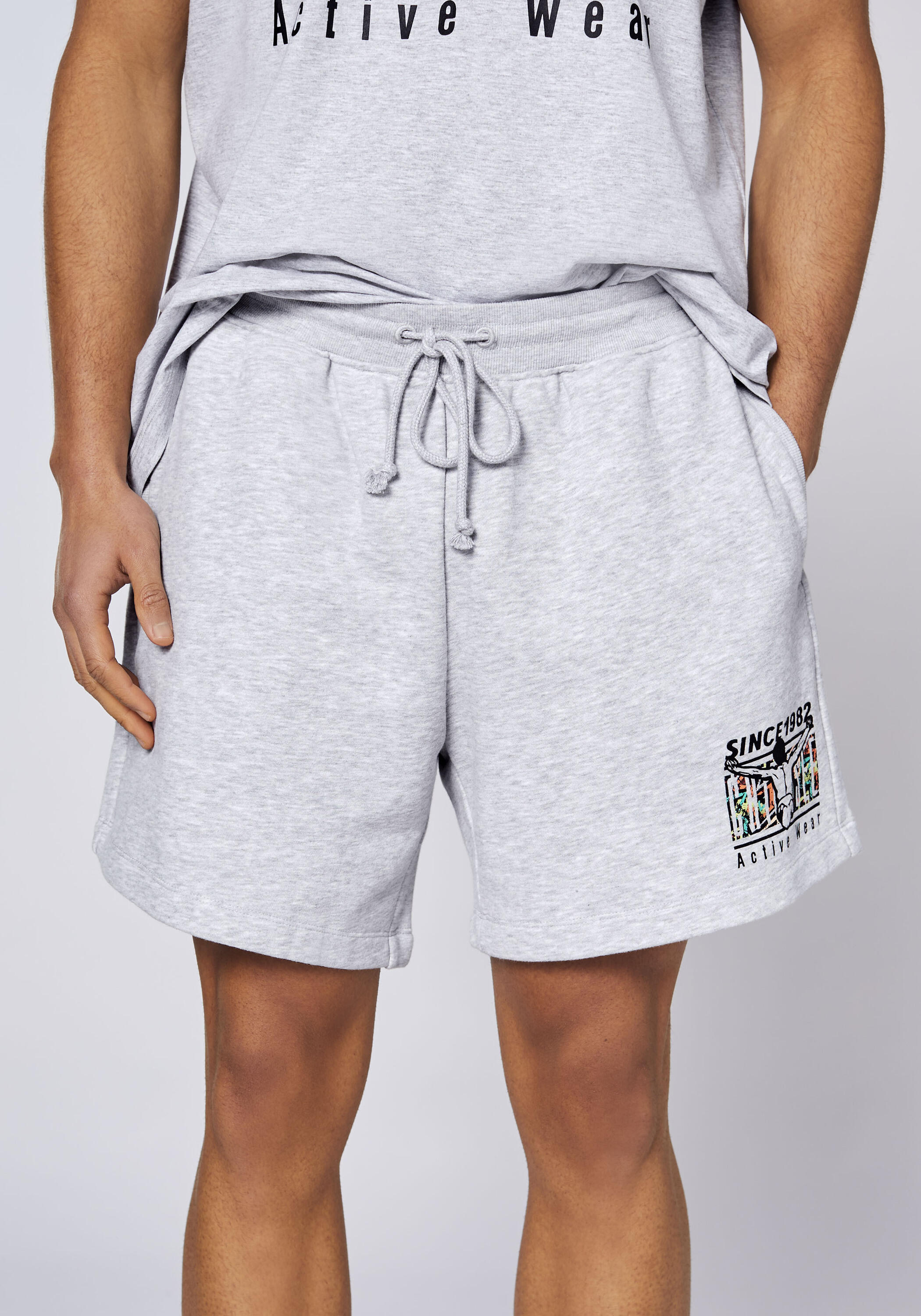 Shorts mit Retroprint 7/7