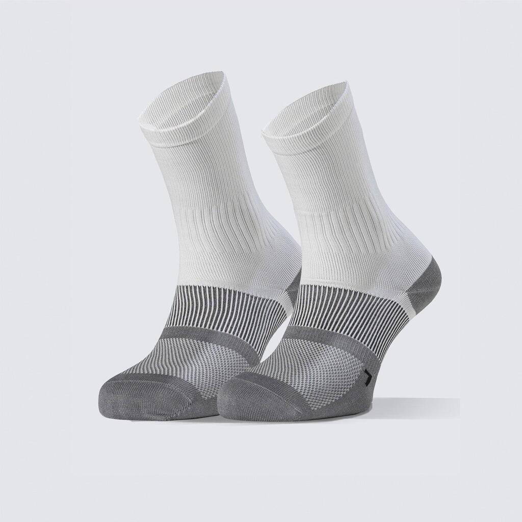 WHITE / GREY