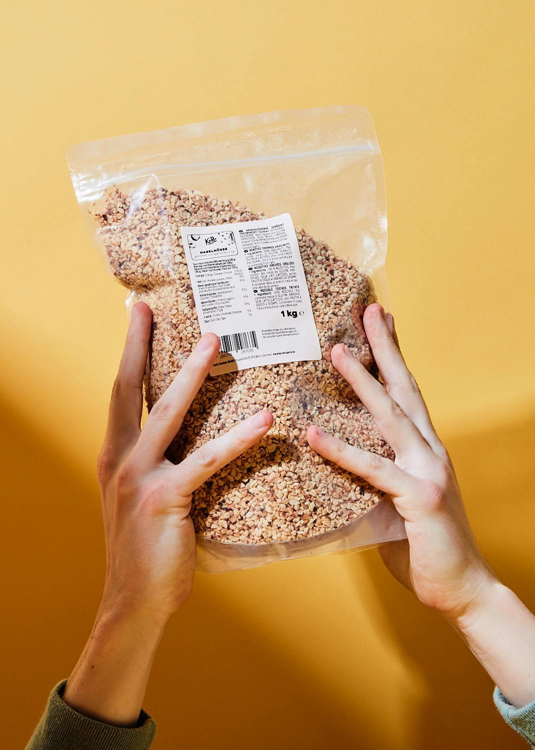 Noisettes torréfiées et concassées 1 kg 6/6