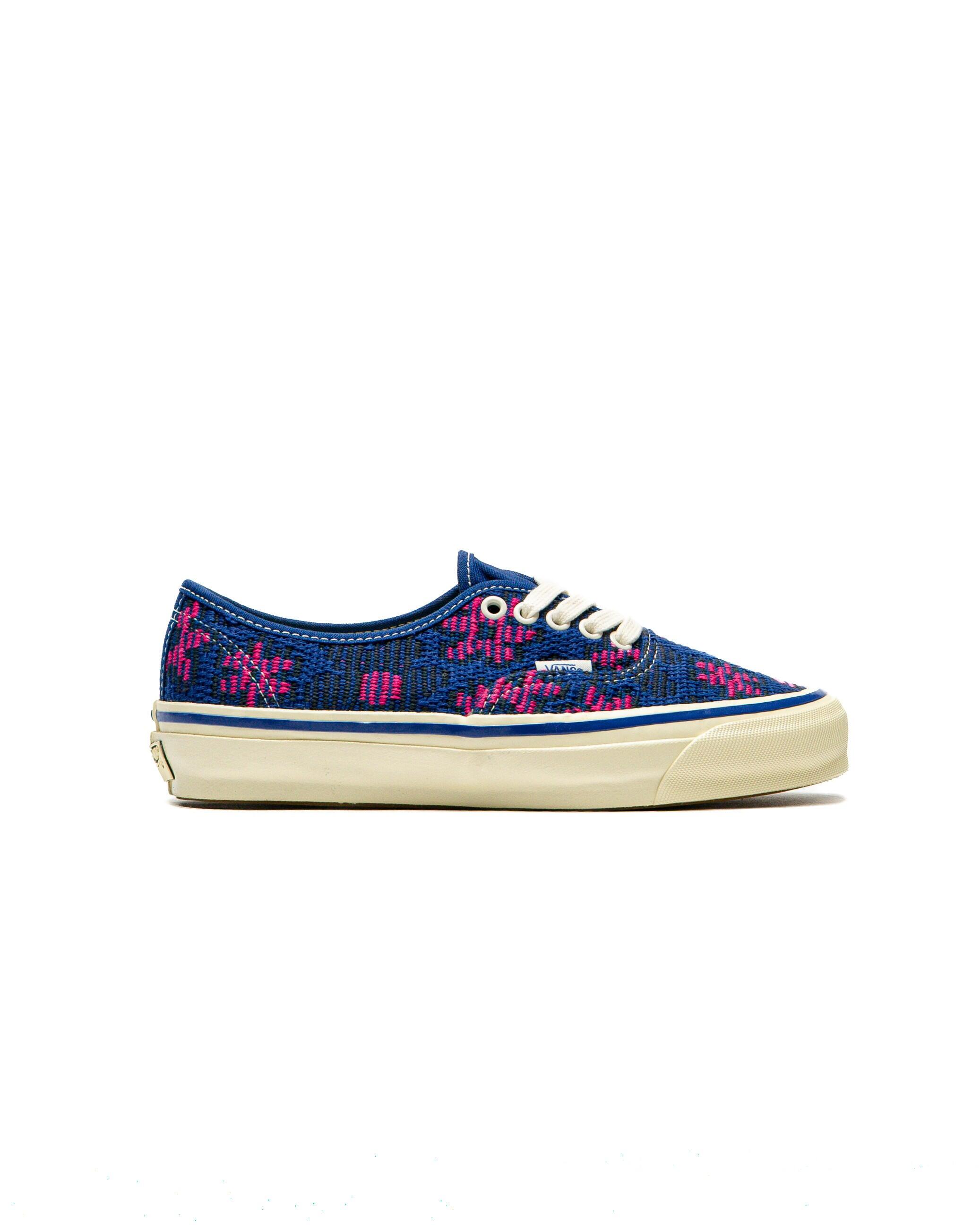 VANS picture