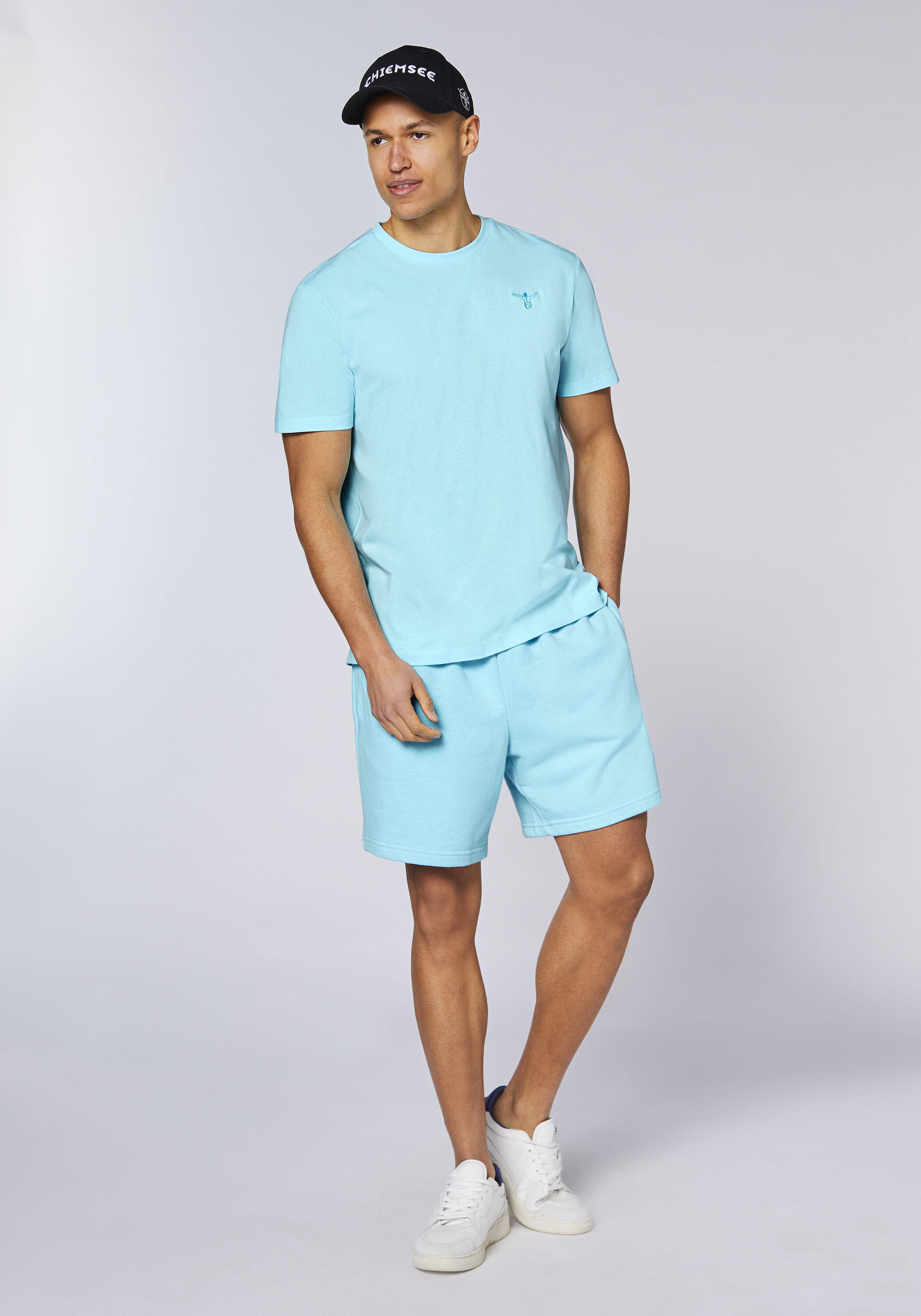 Shorts aus extra weichem, leicht angerautem Material 5/7