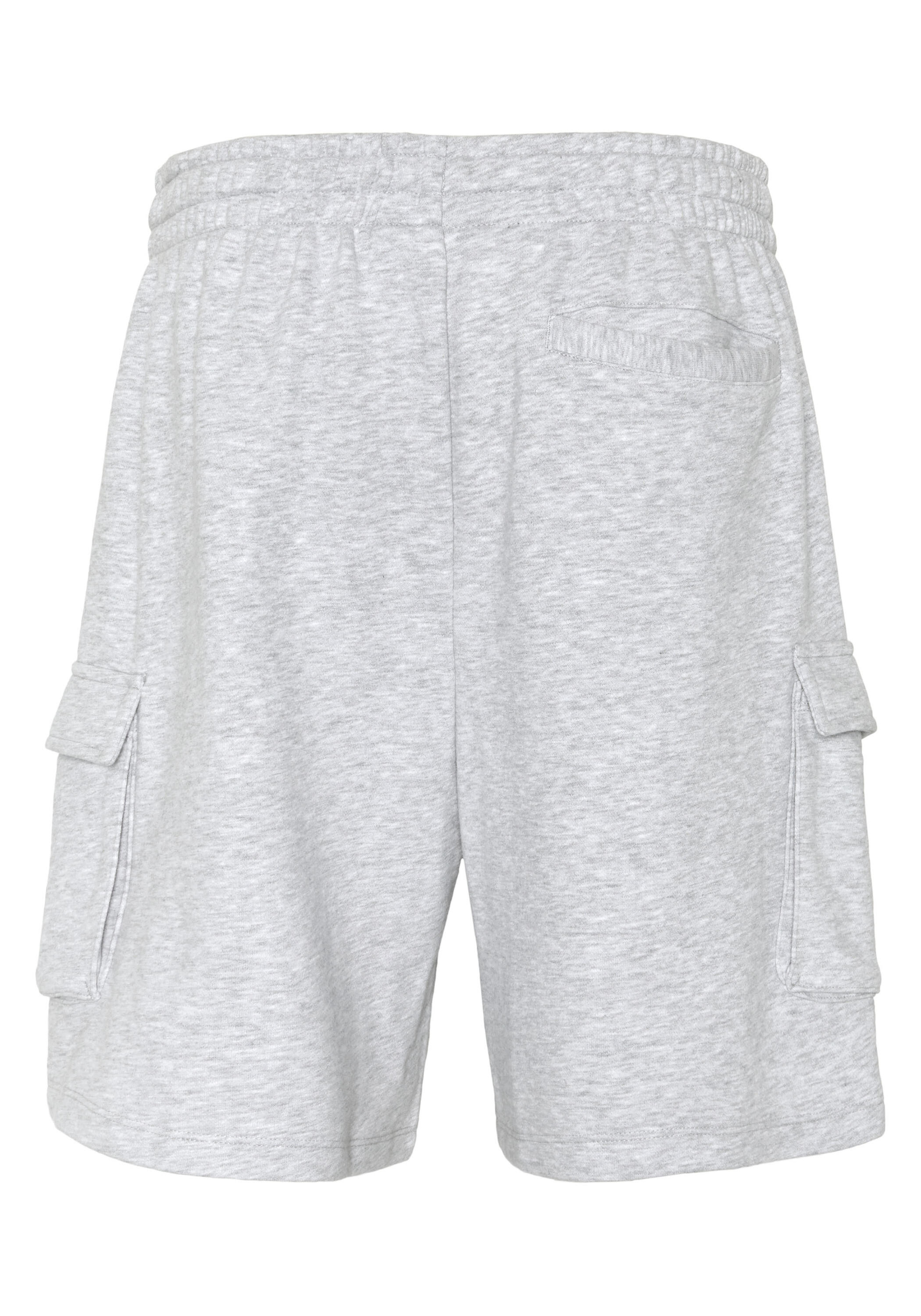Cargo-Shorts mit dezentem CHIEMSEE-Stick 2/7