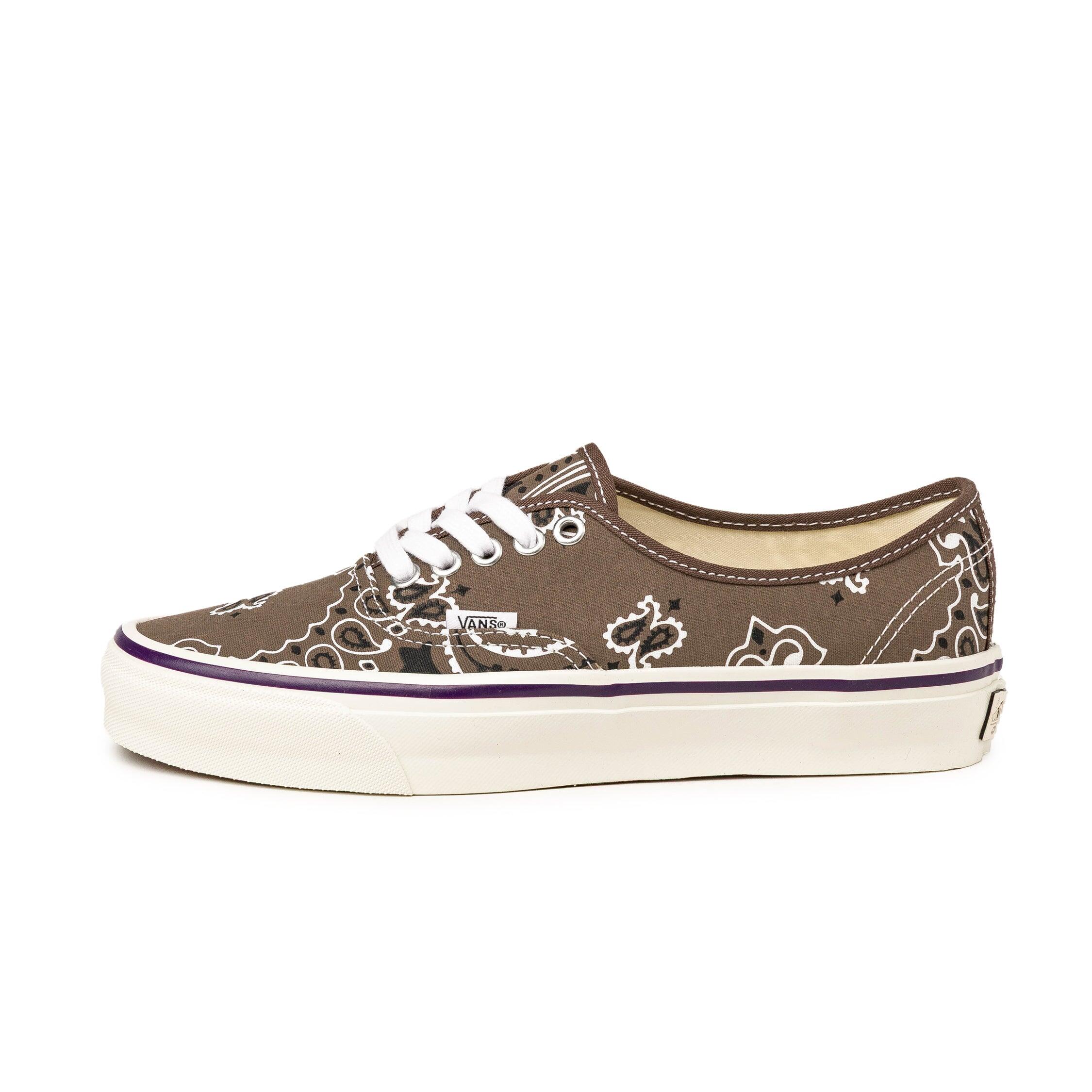 VANS picture
