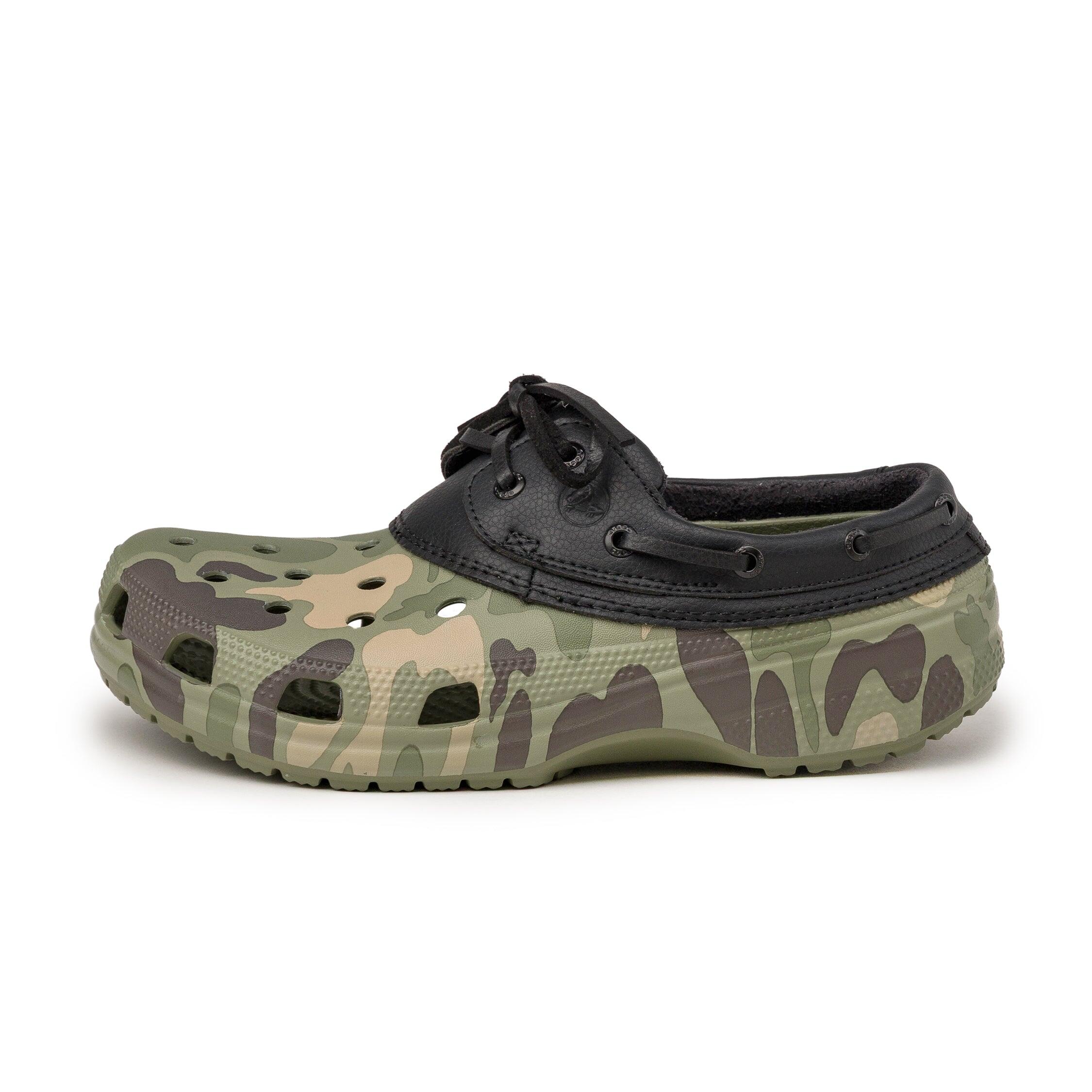 CROCS picture