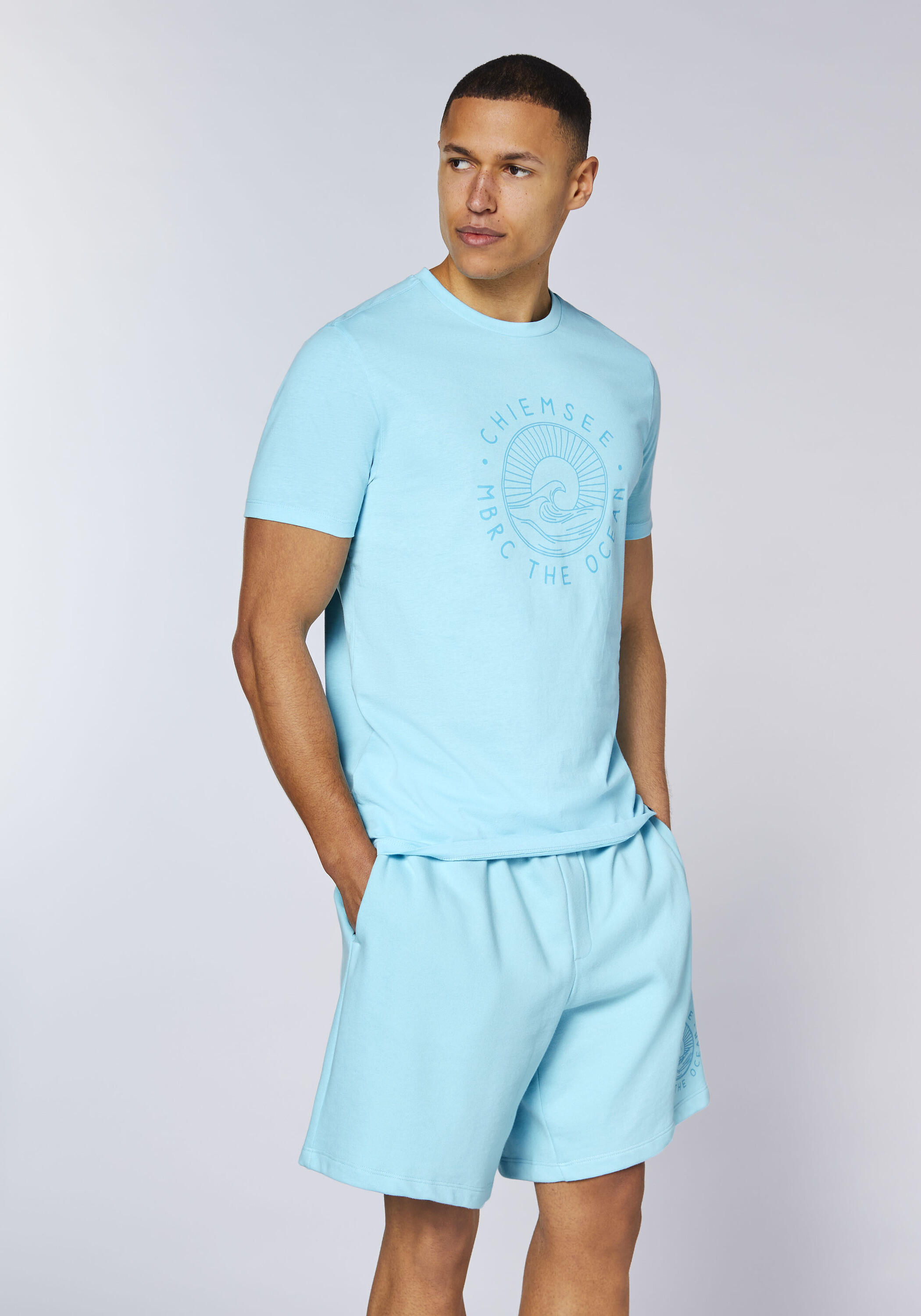 T-Shirt in Kooperation mit MBRC® the ocean 3/7