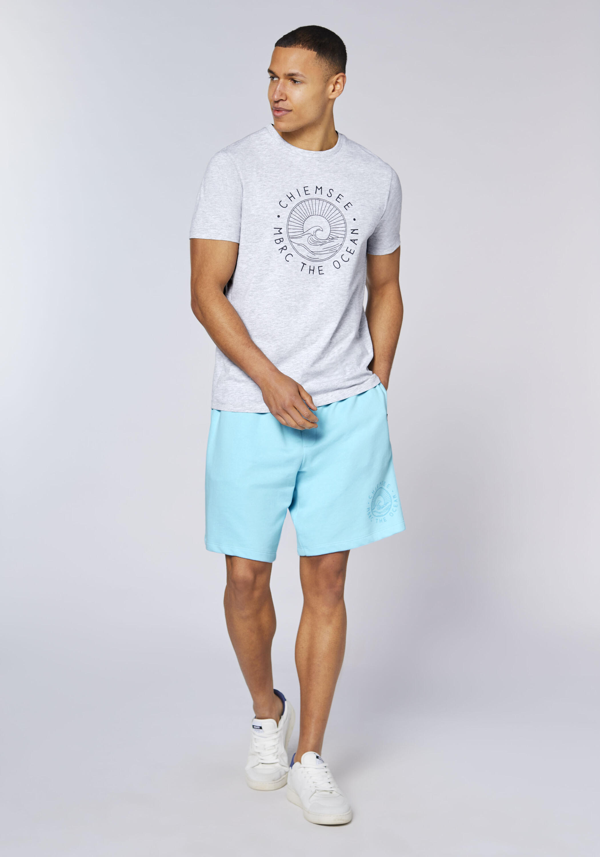 T-Shirt in Kooperation mit MBRC® the ocean 5/7