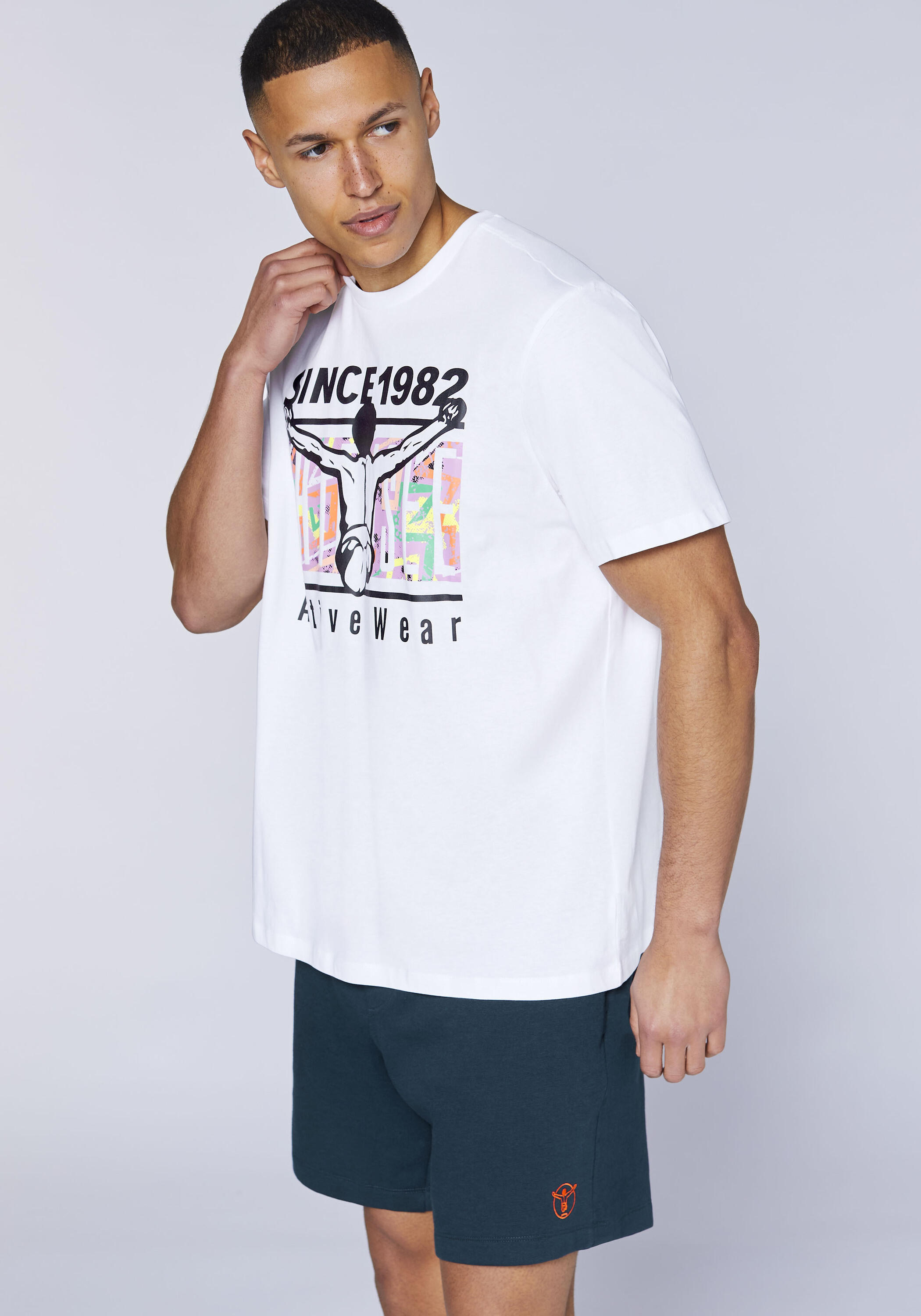 T-Shirt mit großem Retro-Frontprint 6/7