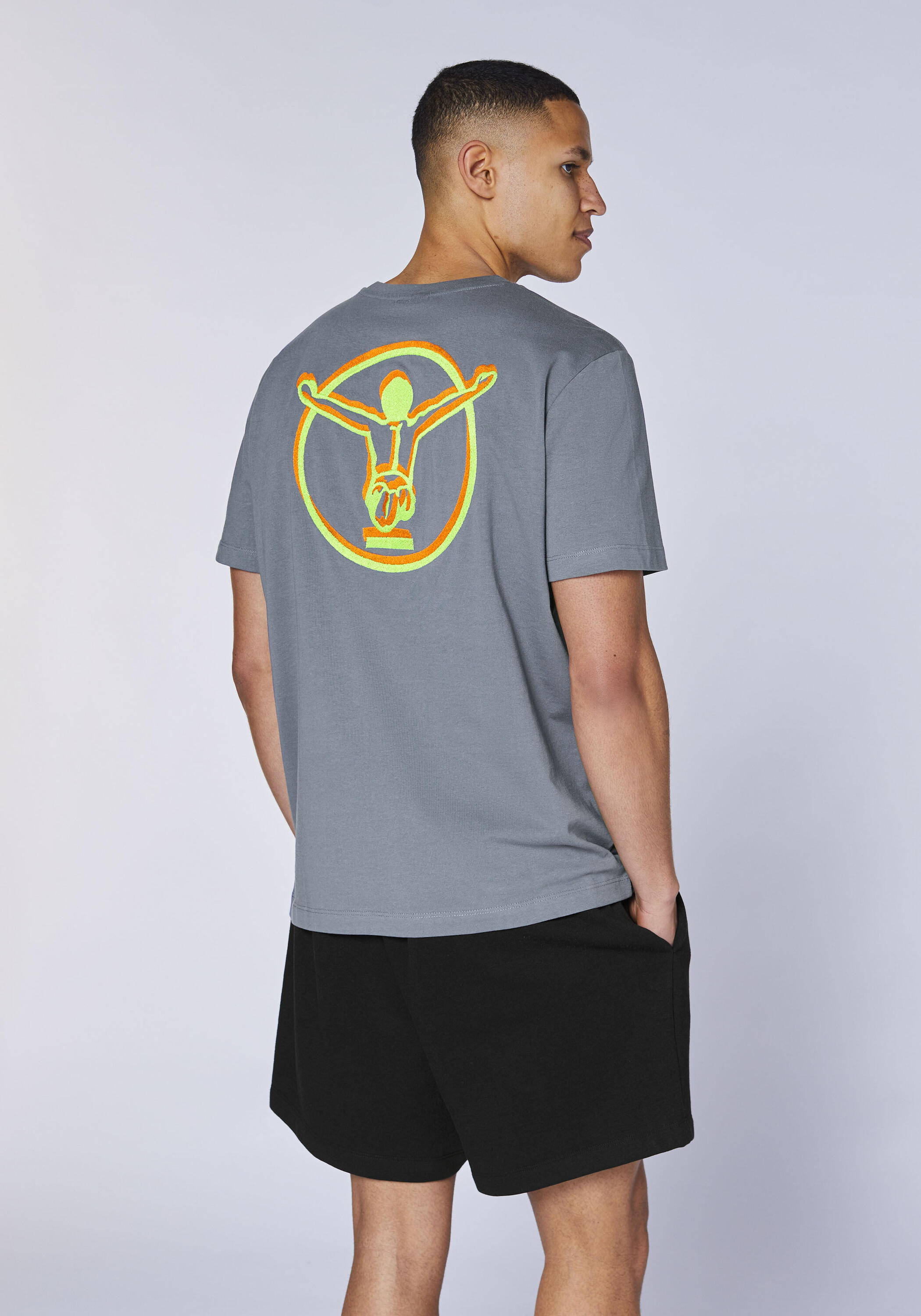 T-Shirt mit Kontrastlogo 4/7
