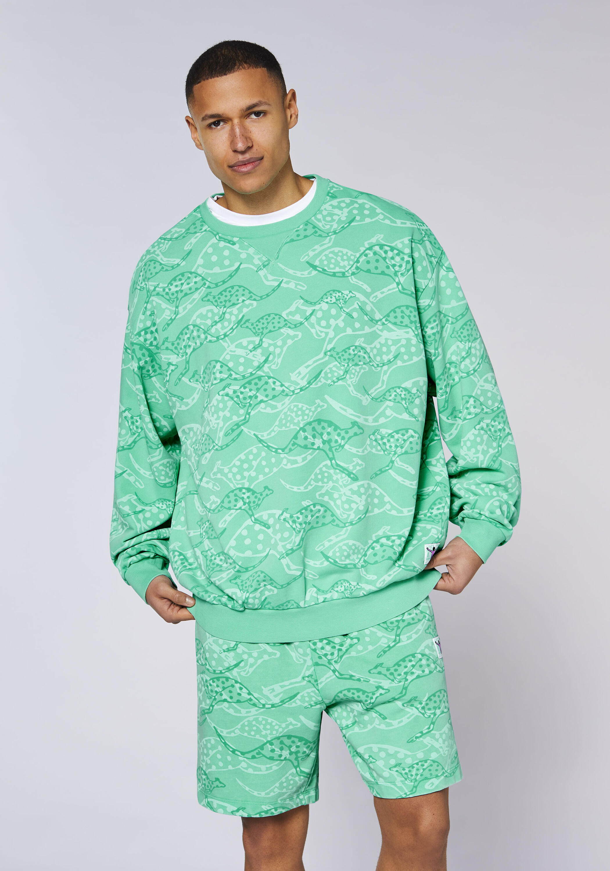 Sweatshirt mit Känguru-Alloverprint 3/7