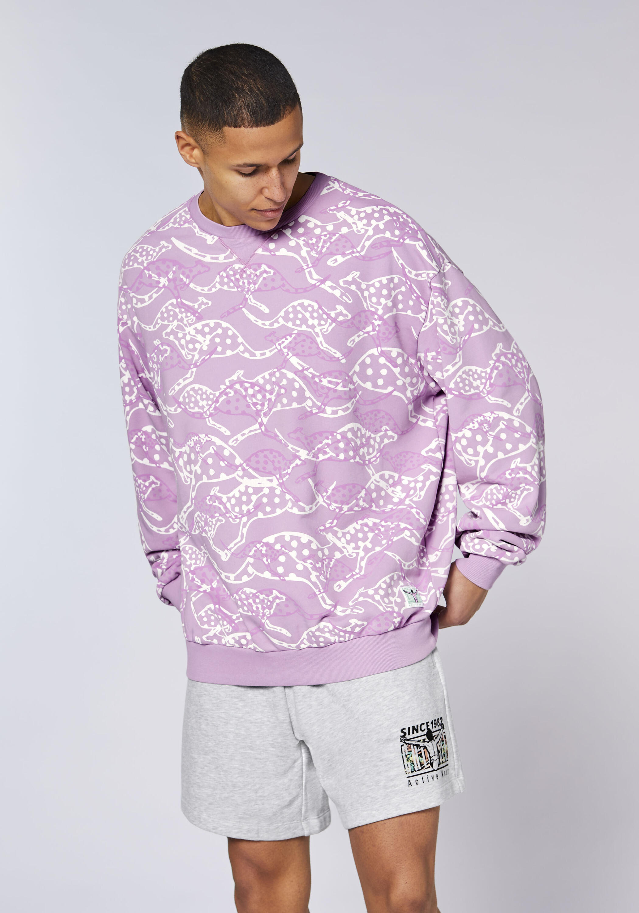 Sweatshirt mit Känguru-Alloverprint 3/7