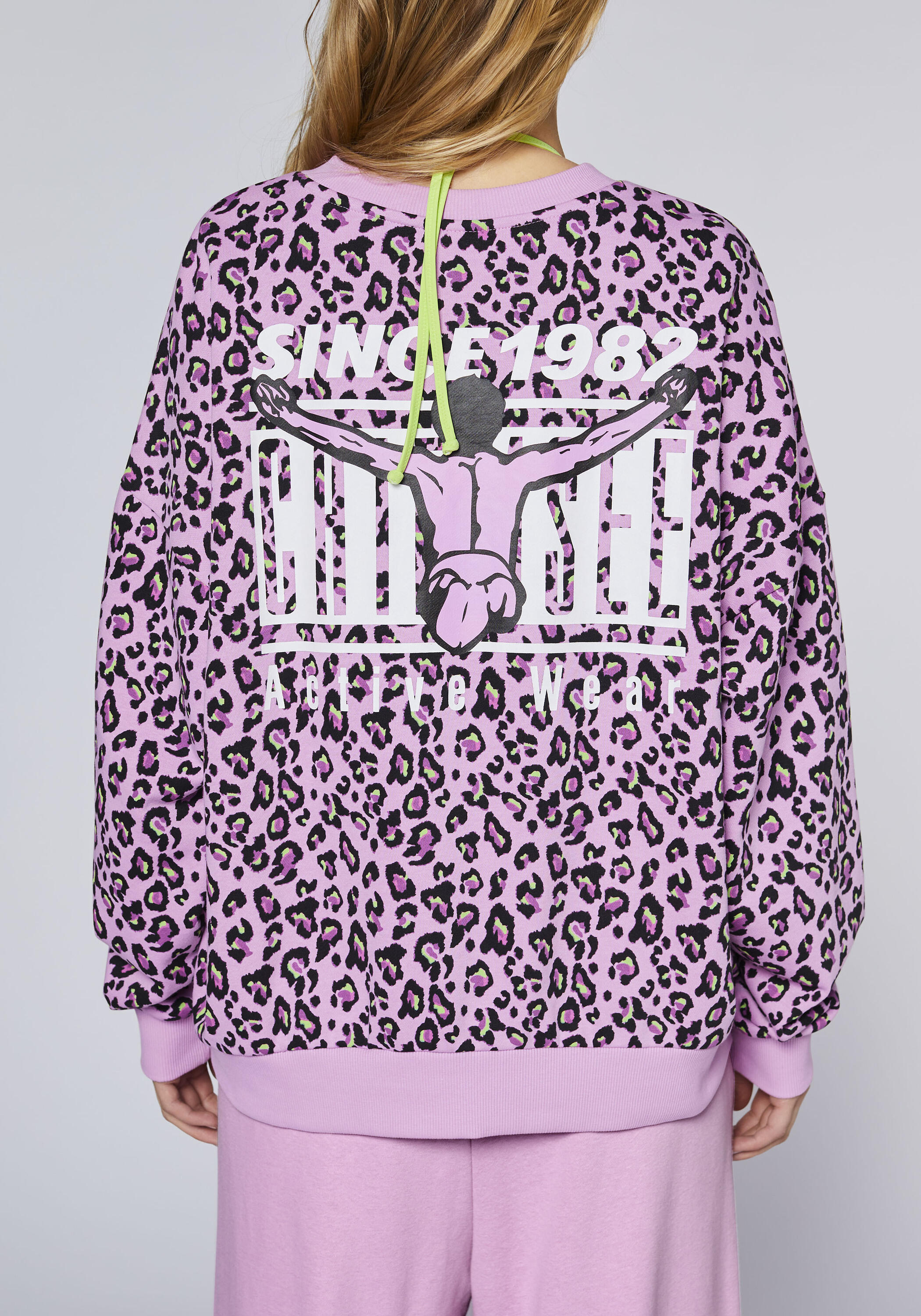 Sweatshirt mit Leo-Allover Print 7/7