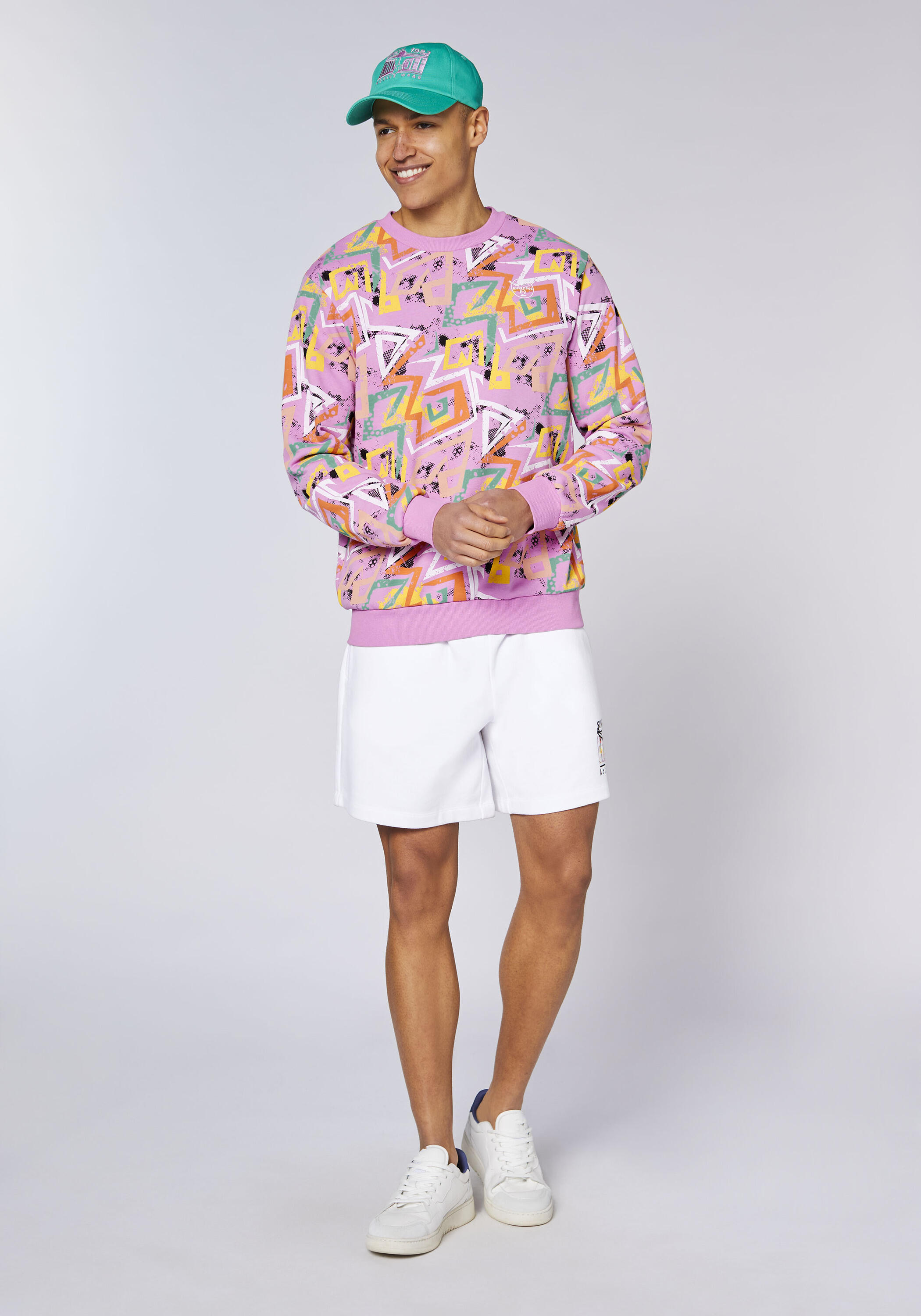 Sweatshirt mit Allover-Print und Retro-Rückenprint 5/7