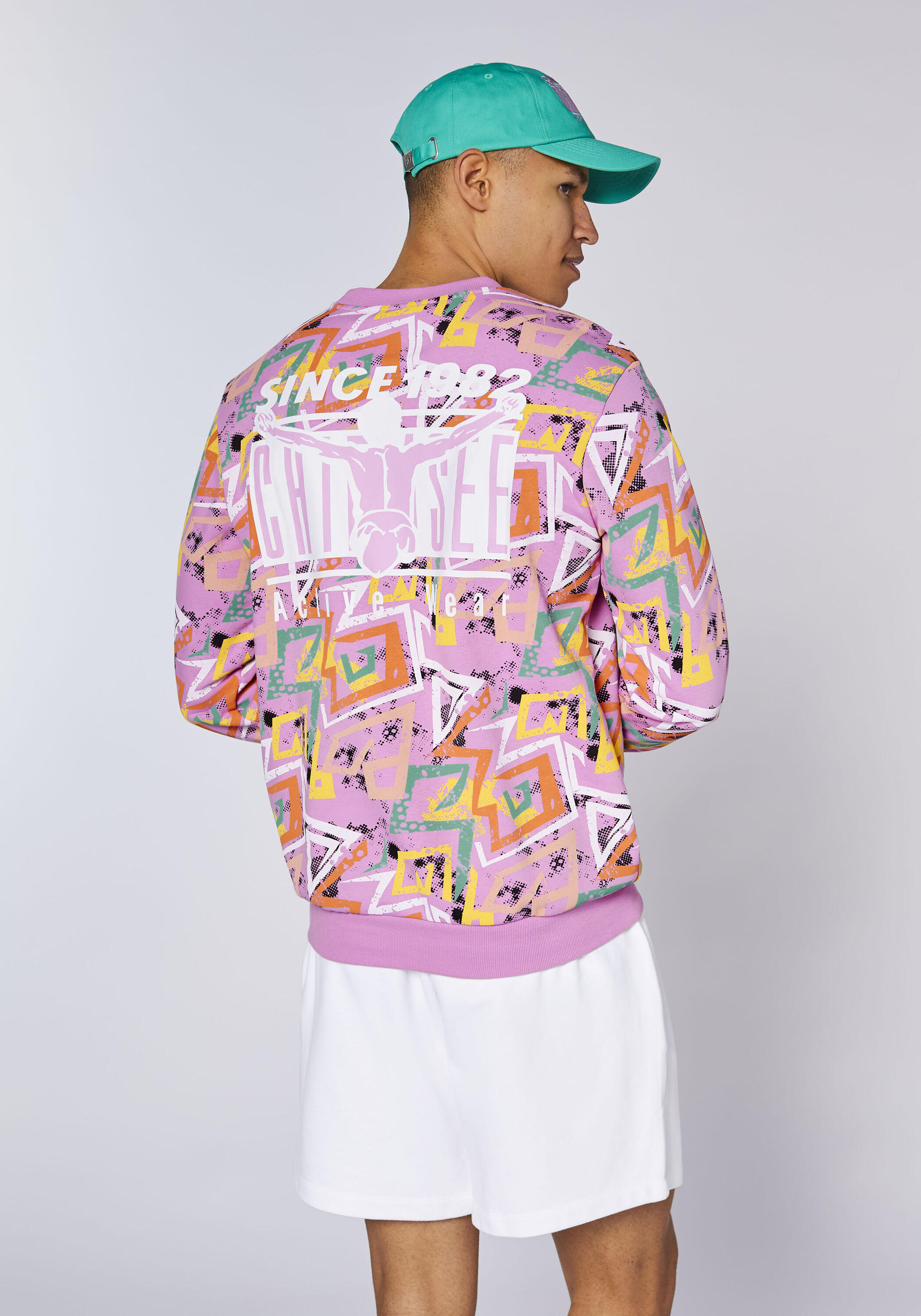 Sweatshirt mit Allover-Print und Retro-Rückenprint 4/7