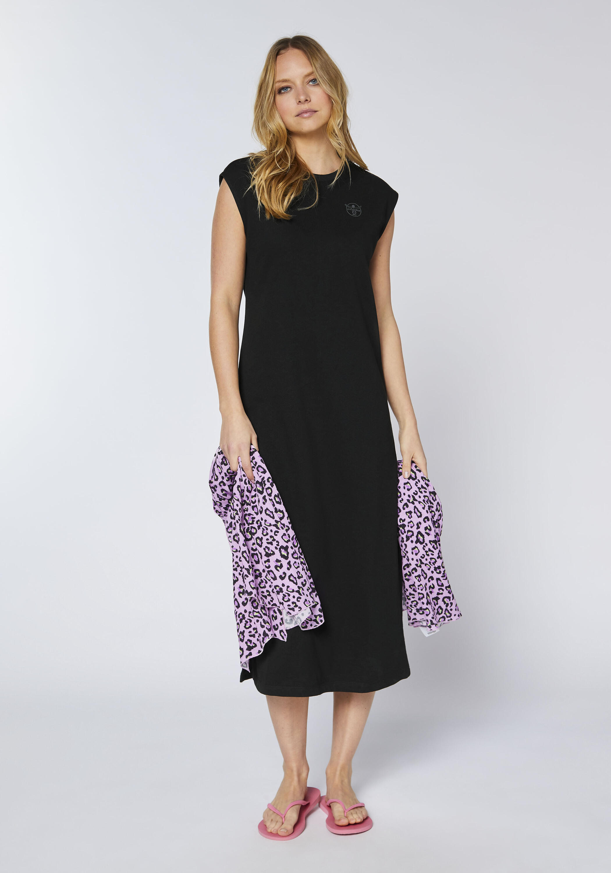 Kleid mit Slim-Fit Silhouette 5/7