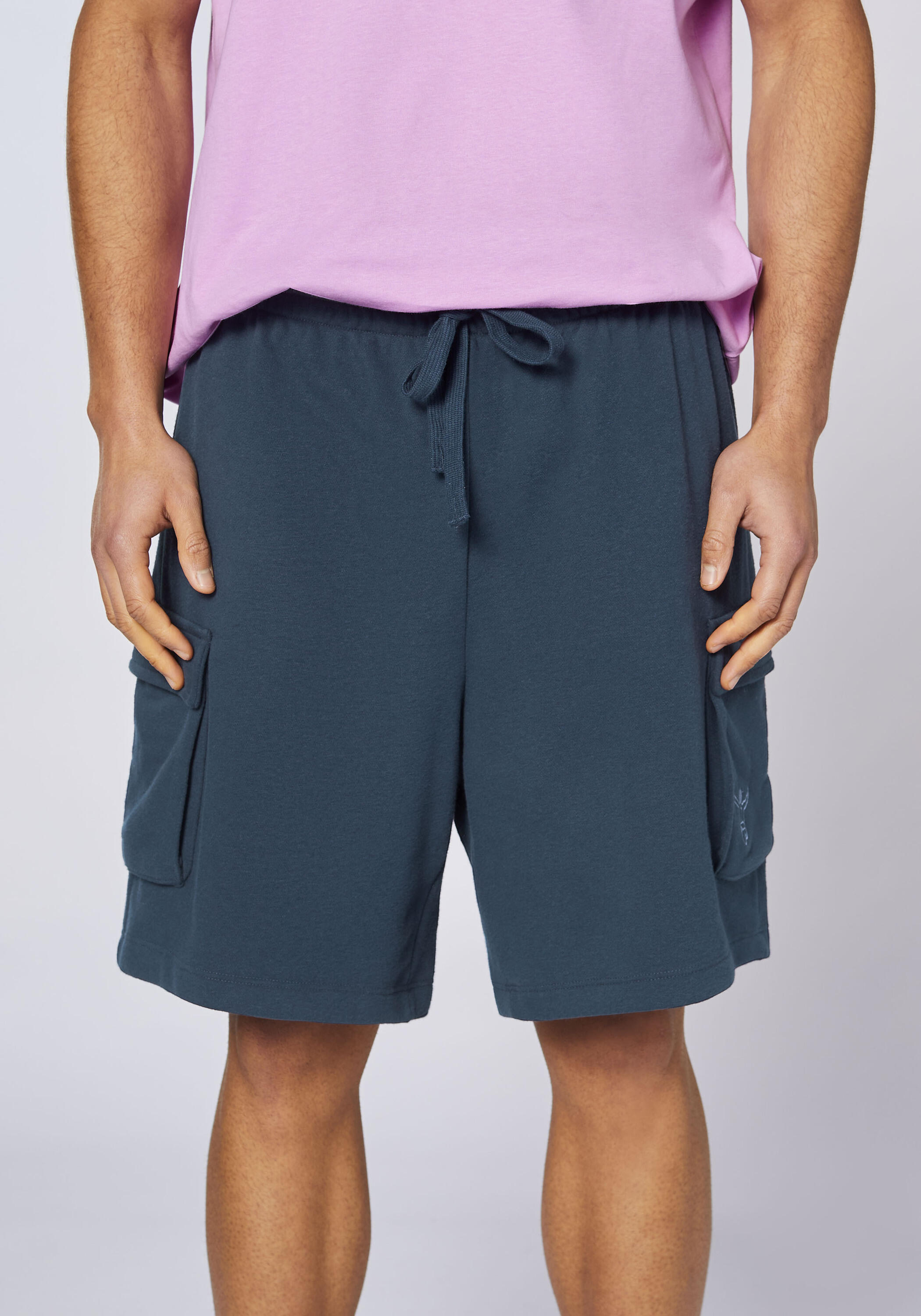 Cargo-Shorts mit dezentem CHIEMSEE-Stick 7/7
