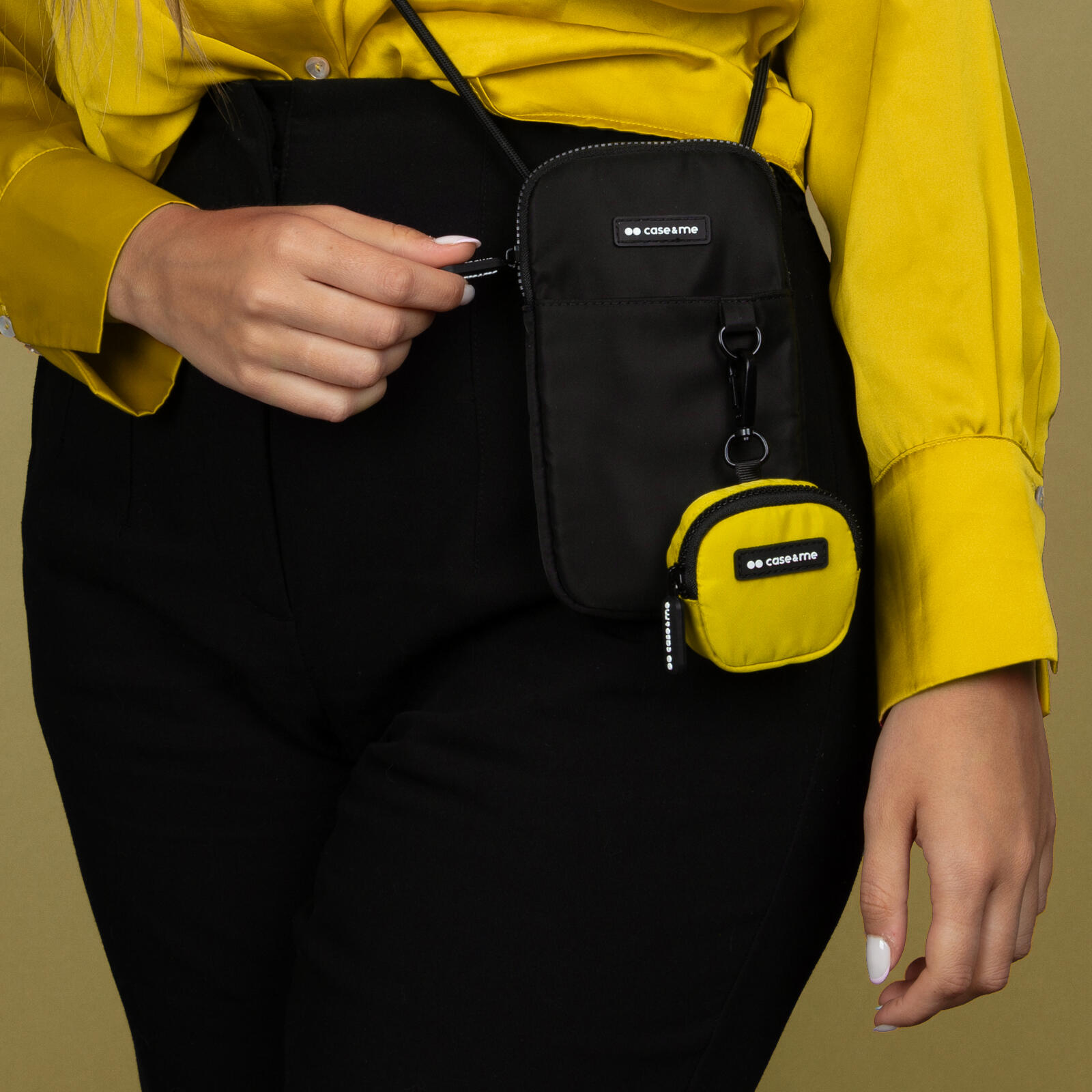 Borsetta per auricolari con zip e gancetto a clip 4/7