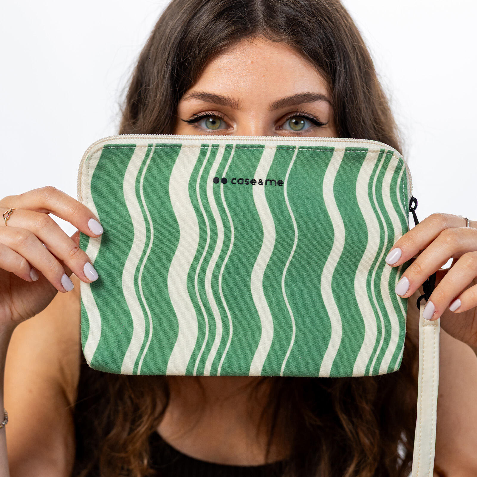 Pochette in Tessuto con laccio da polso 4/6
