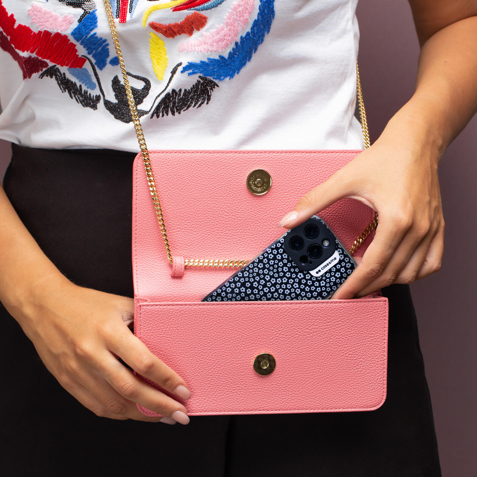 Borsetta porta smartphone con tracolla 7/7