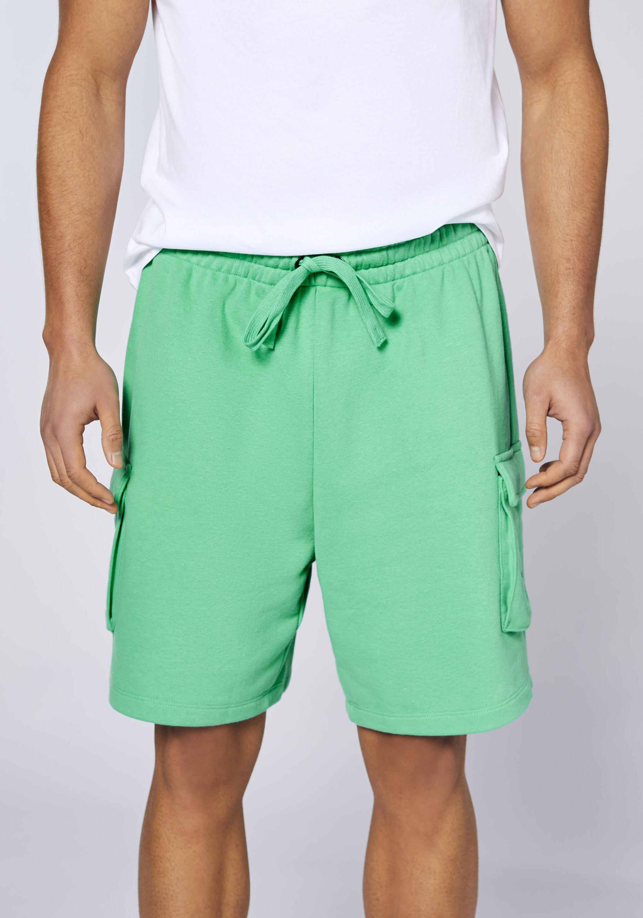 Cargo-Shorts mit dezentem CHIEMSEE-Stick 7/7