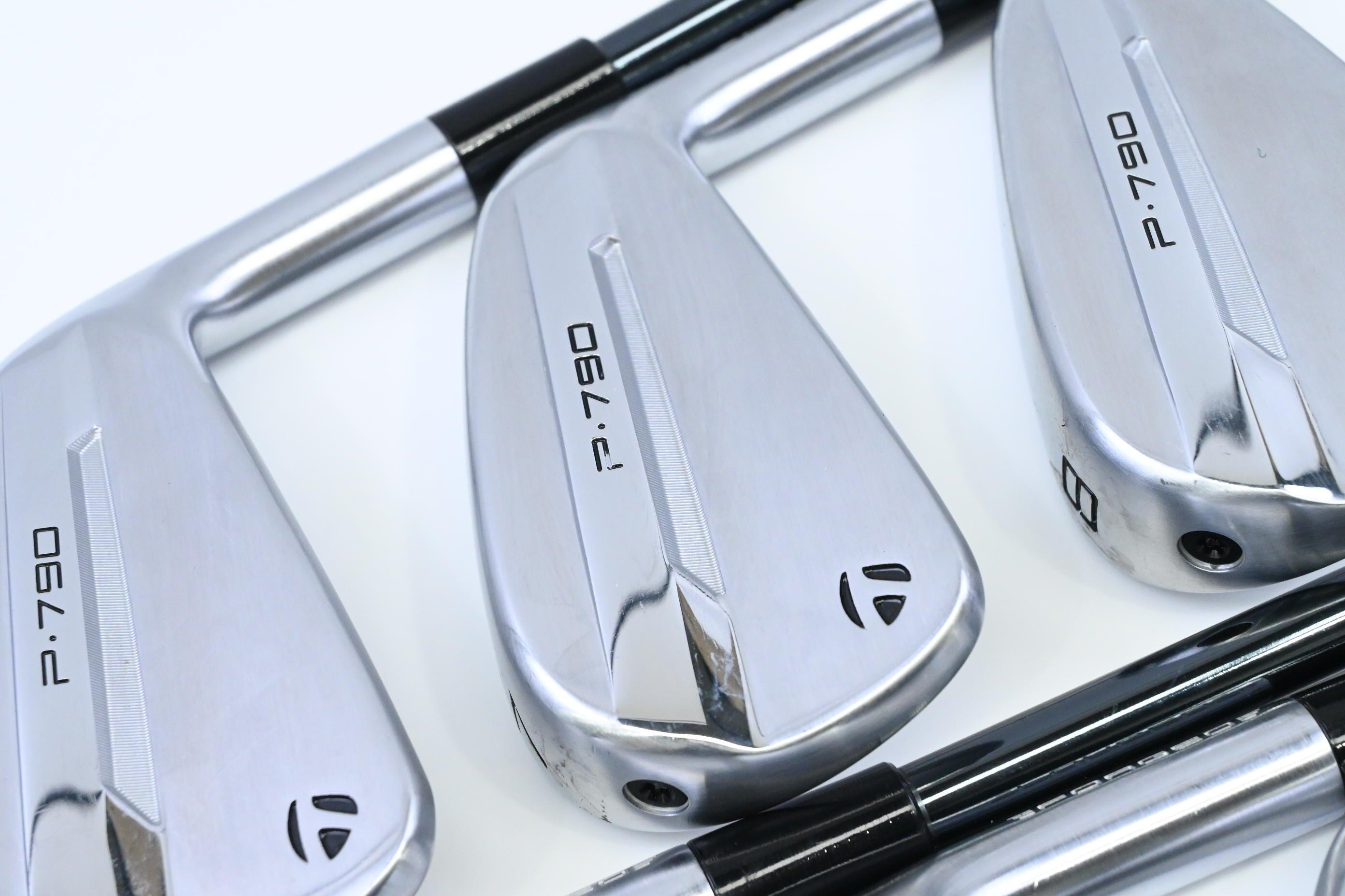 Taylormade P790 2025 Irons / 6-PW+AW / Regular Flex UST Recoil ESX