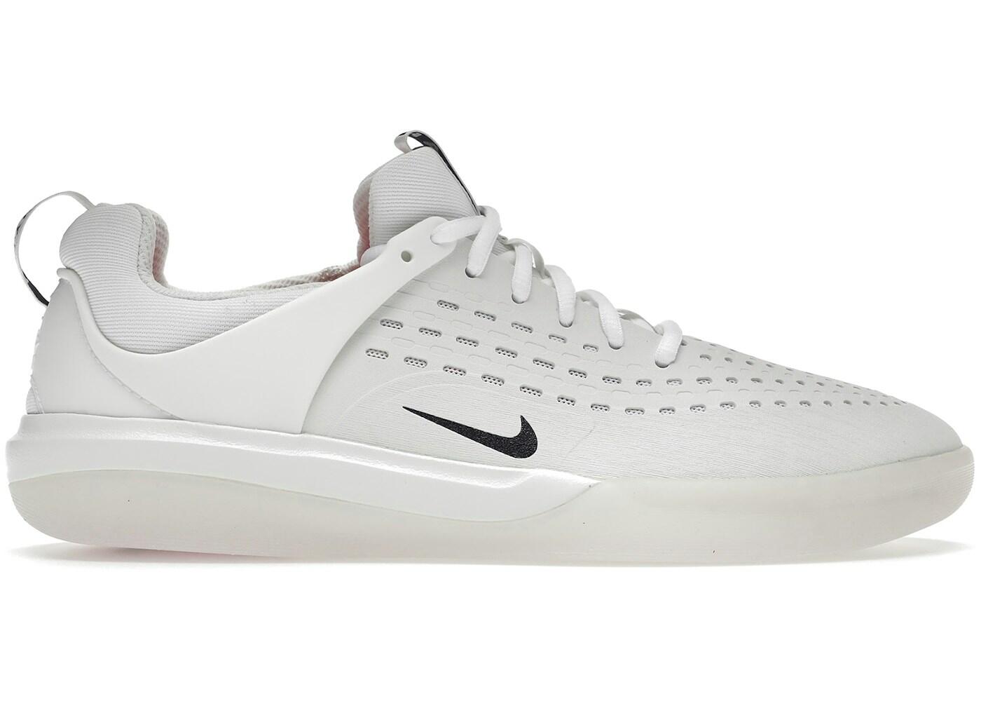 NIKE picture