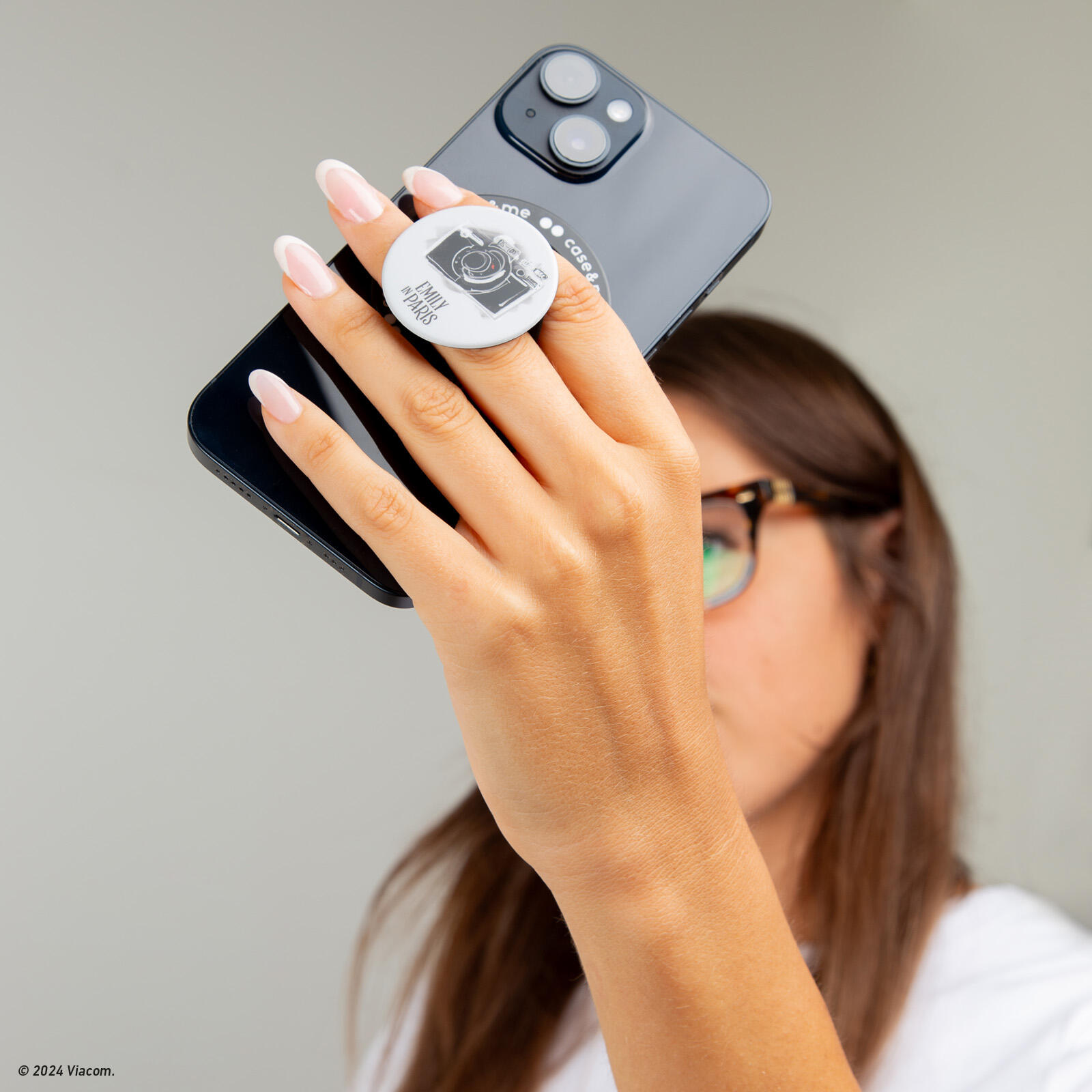 Supporto universale per smartphone a tema Emily in Paris 2/4
