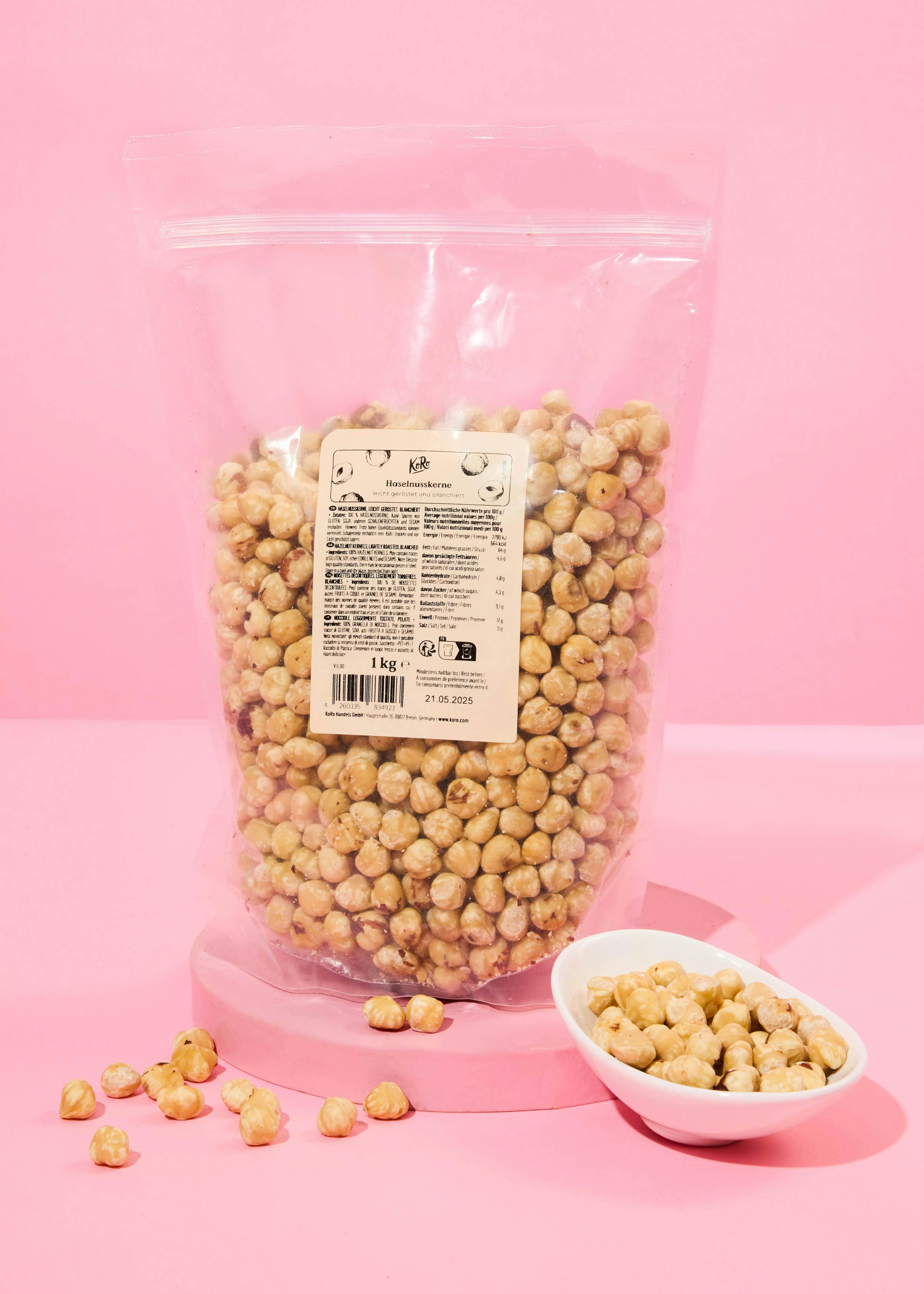 Nocciole leggermente tostate e pelate | 1 kg 2/6