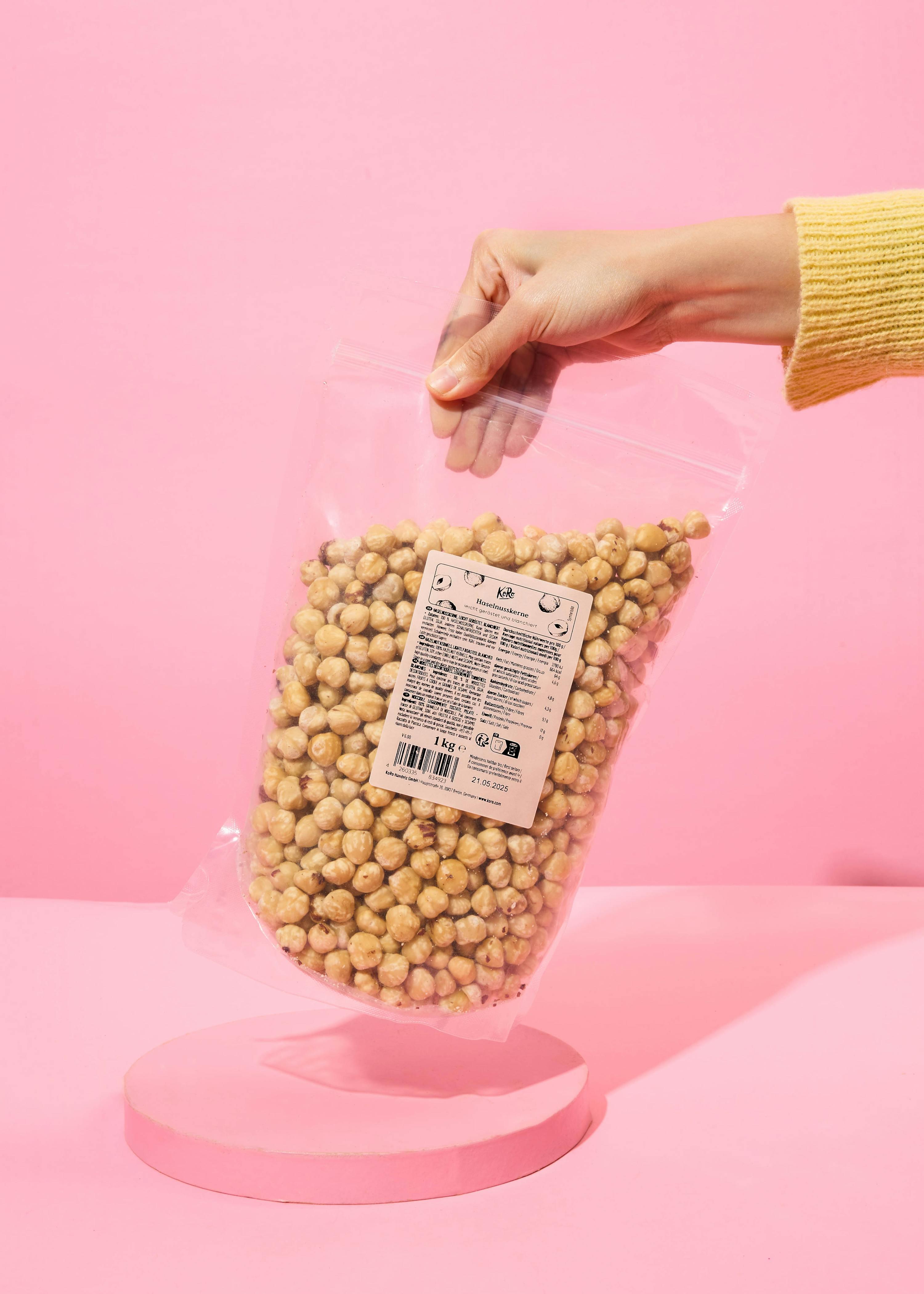 Nocciole leggermente tostate e pelate | 1 kg 6/6