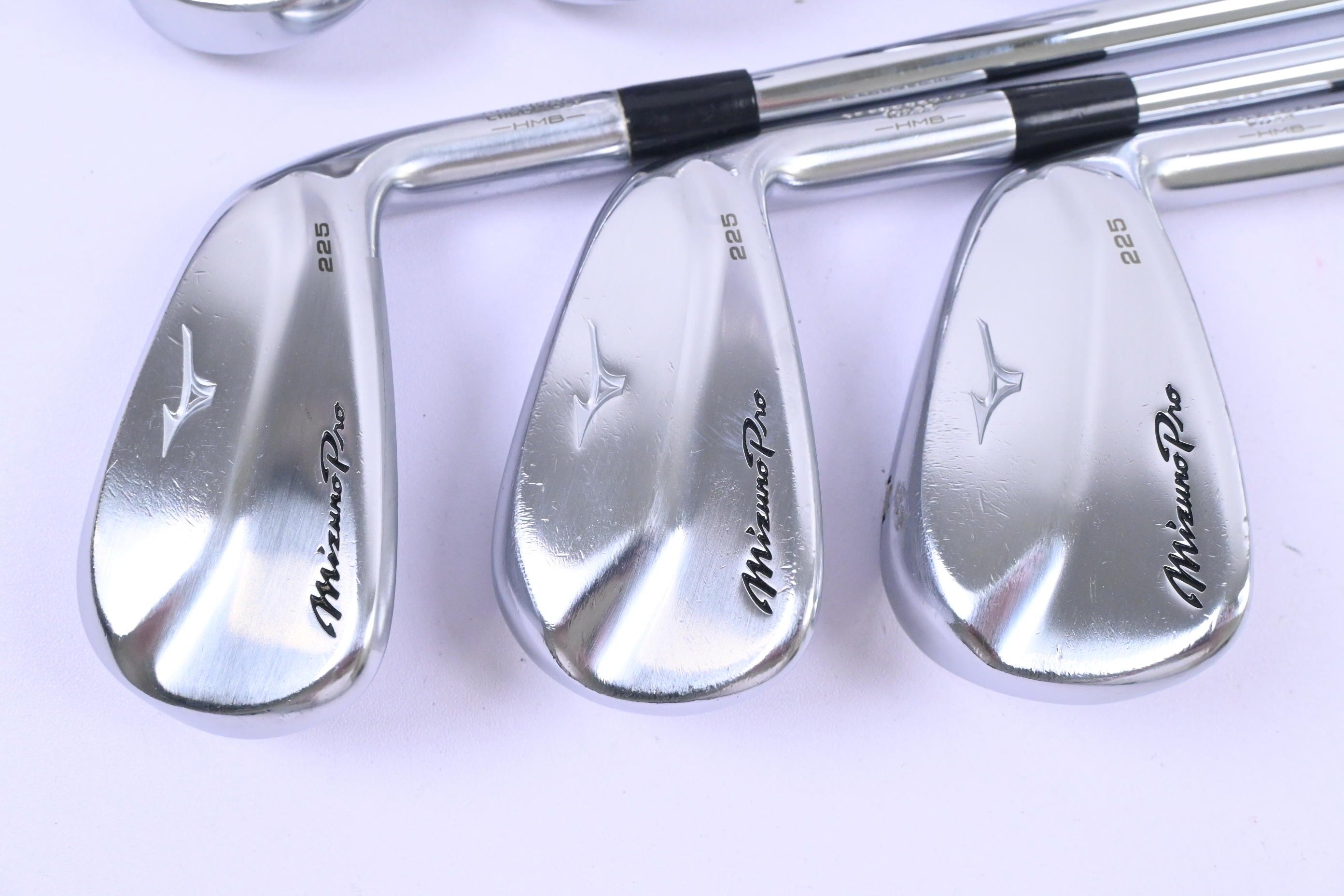 Mizuno Pro 225 Irons / 5-PW / Regular Flex Dynamic Gold 105 R300 