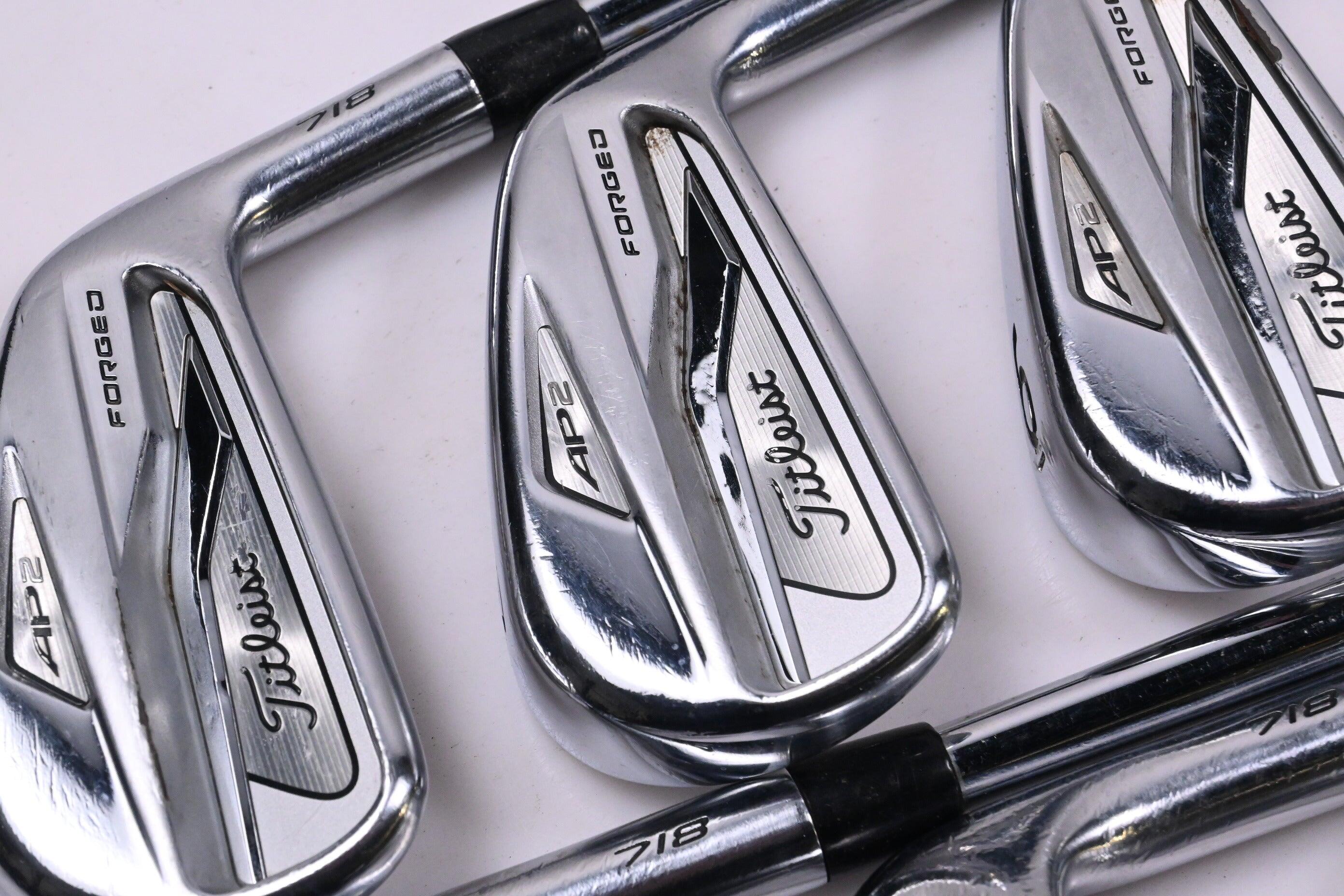 Titleist 718 AP2 Irons / 4-PW+50° / Regular Flex AMT Tour White