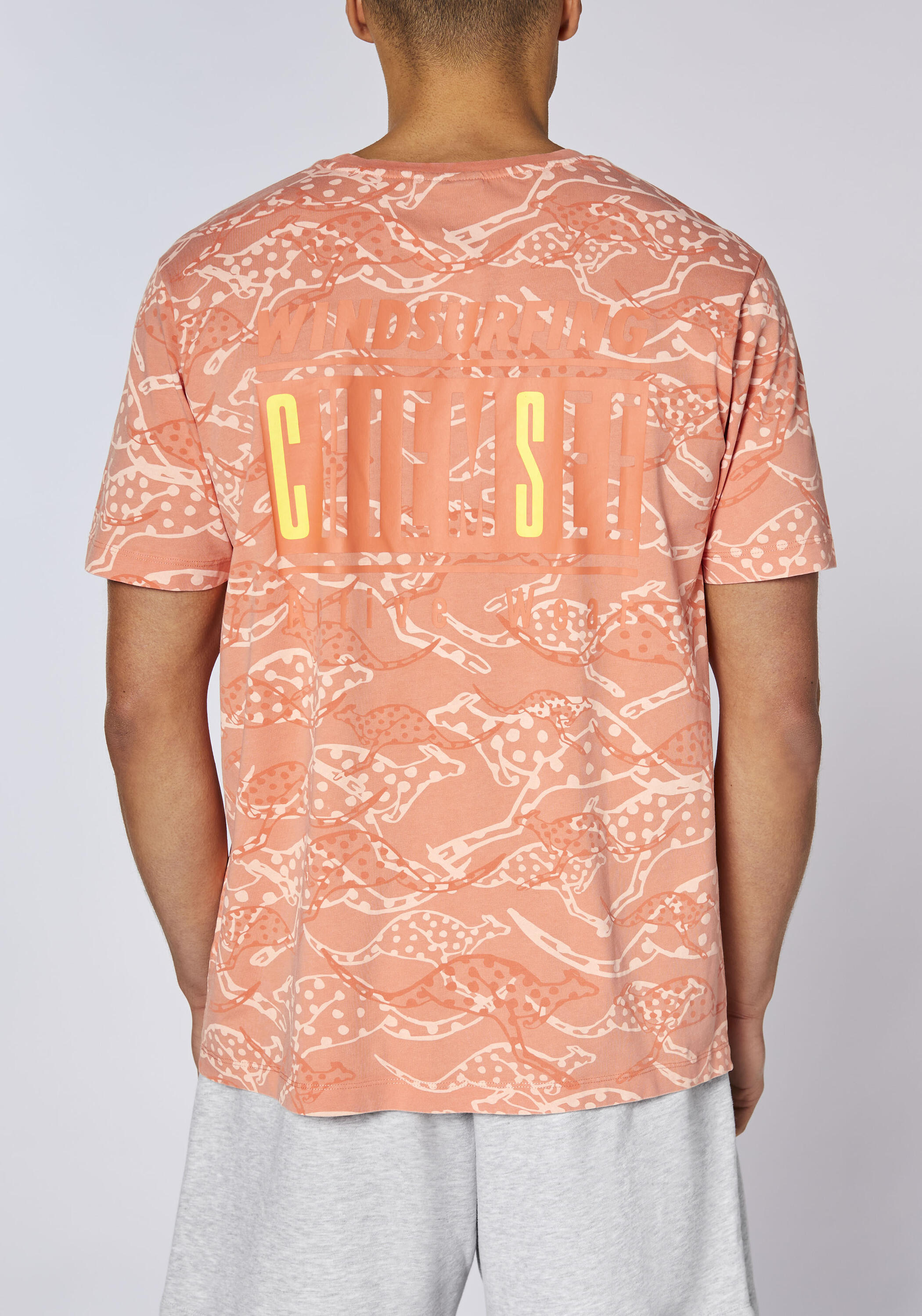 T-Shirt mit Allover Känguru Print 7/7
