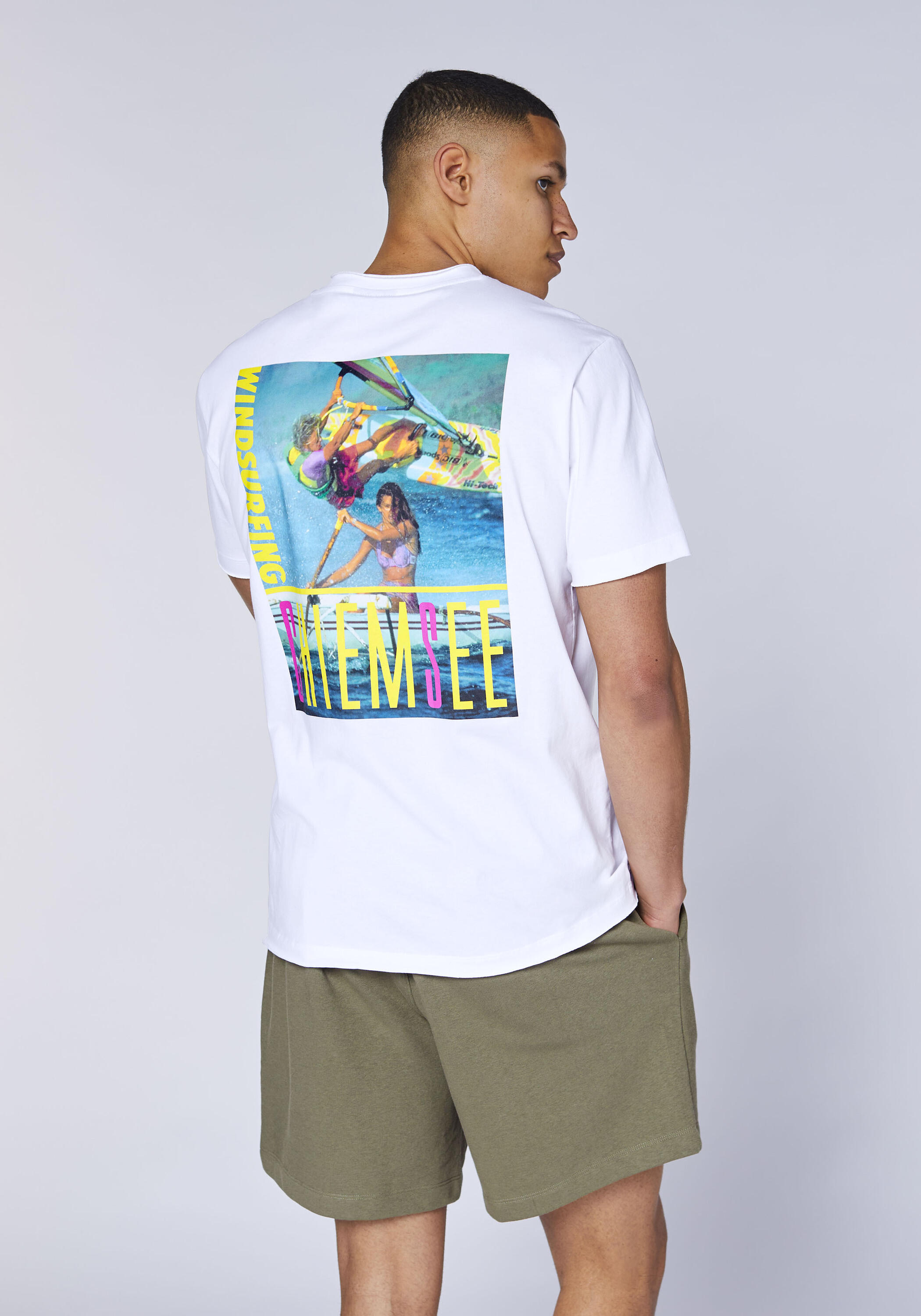 T-Shirt mit großem Fotoprint 4/7