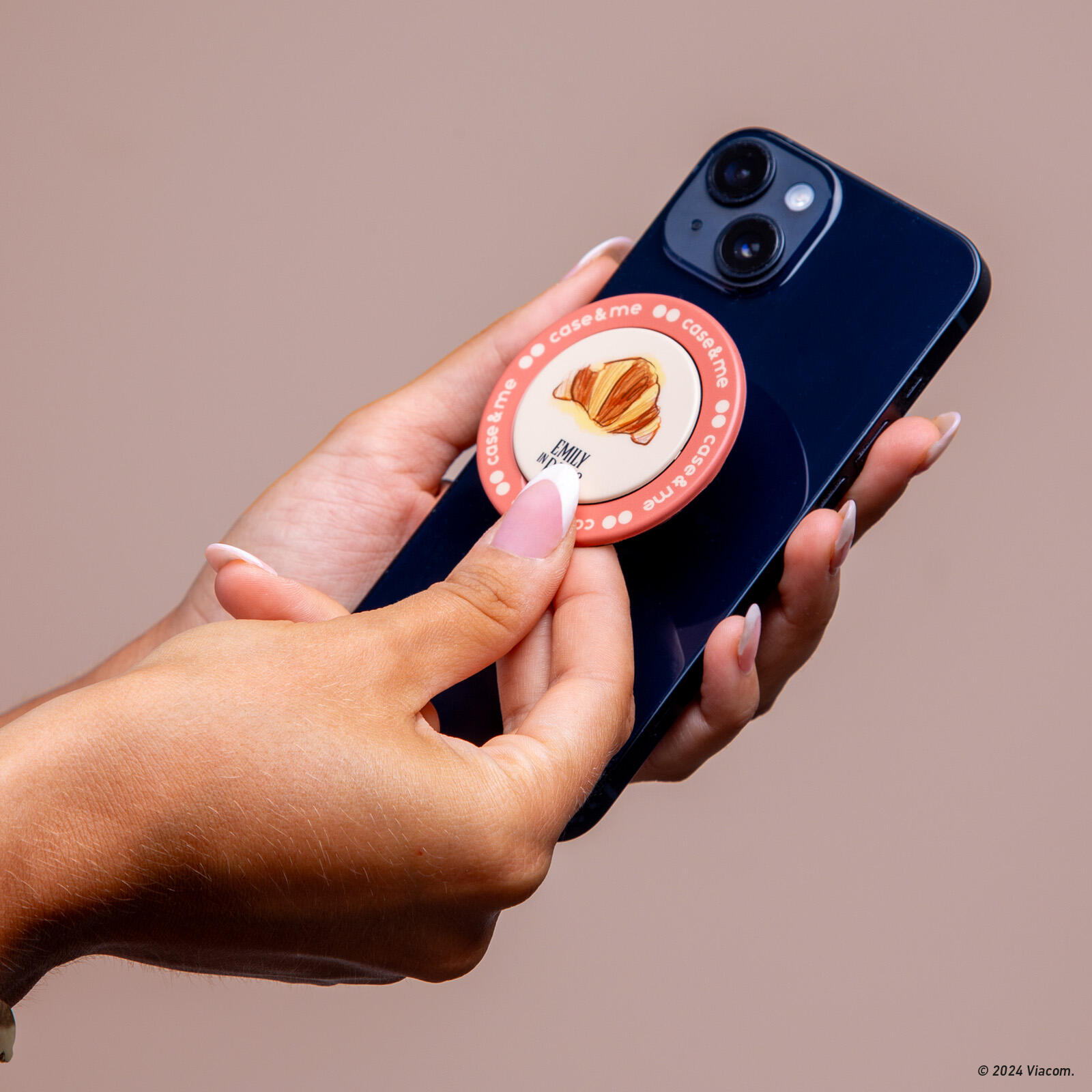 Supporto universale per smartphone a tema Emily in Paris 3/5