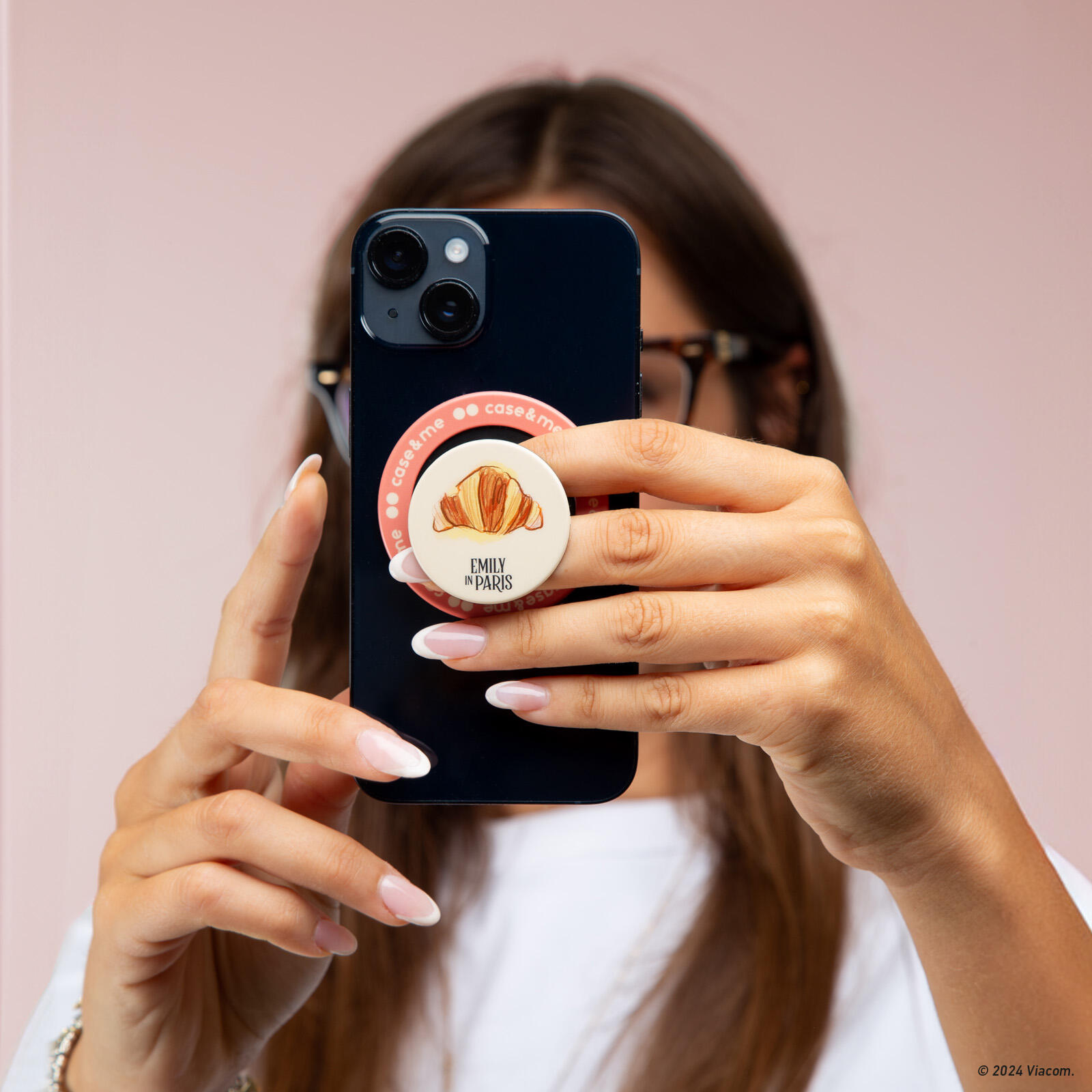 Supporto universale per smartphone a tema Emily in Paris 2/5